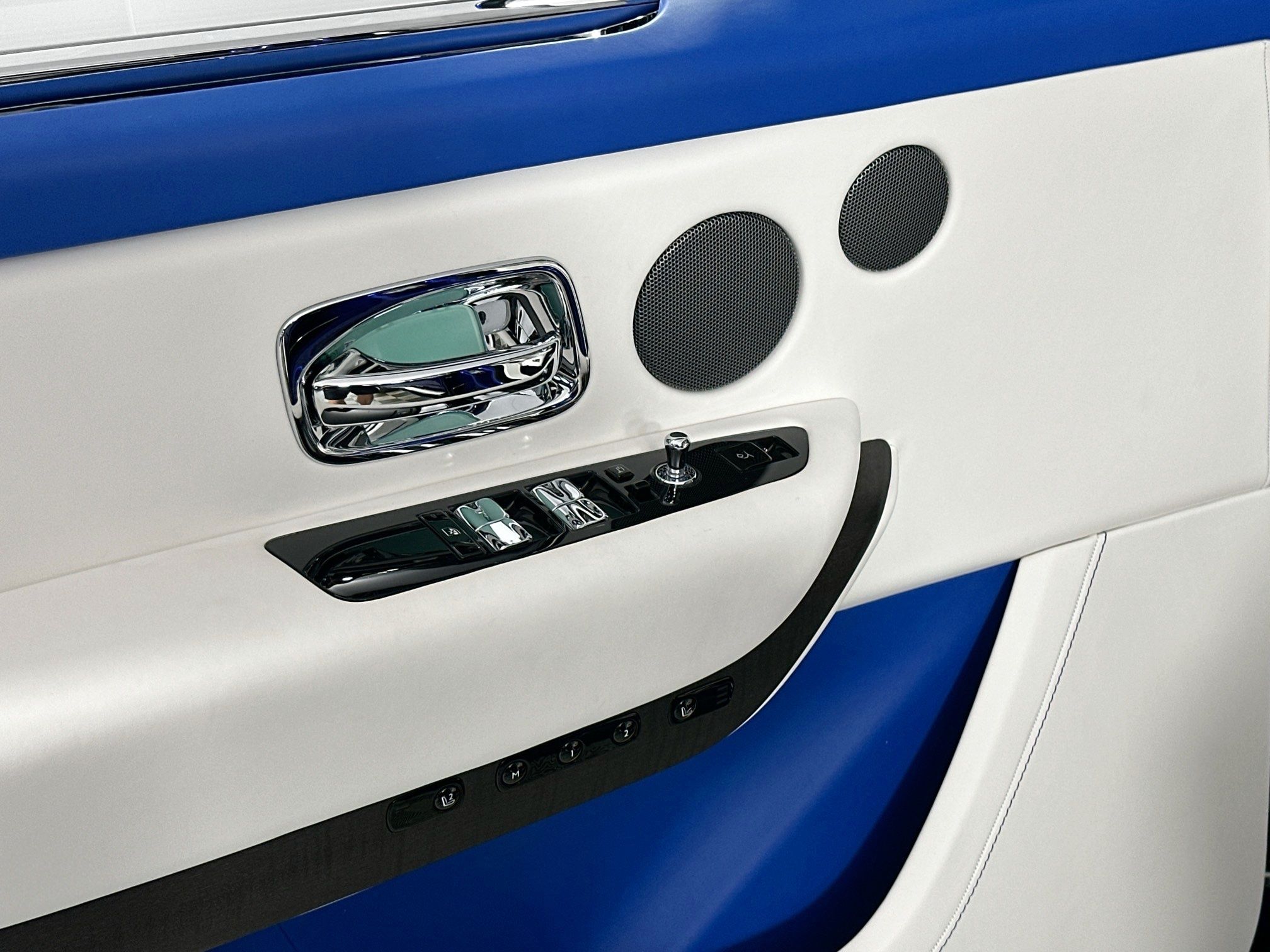 used 2025 Rolls-Royce Cullinan car, priced at $467,575