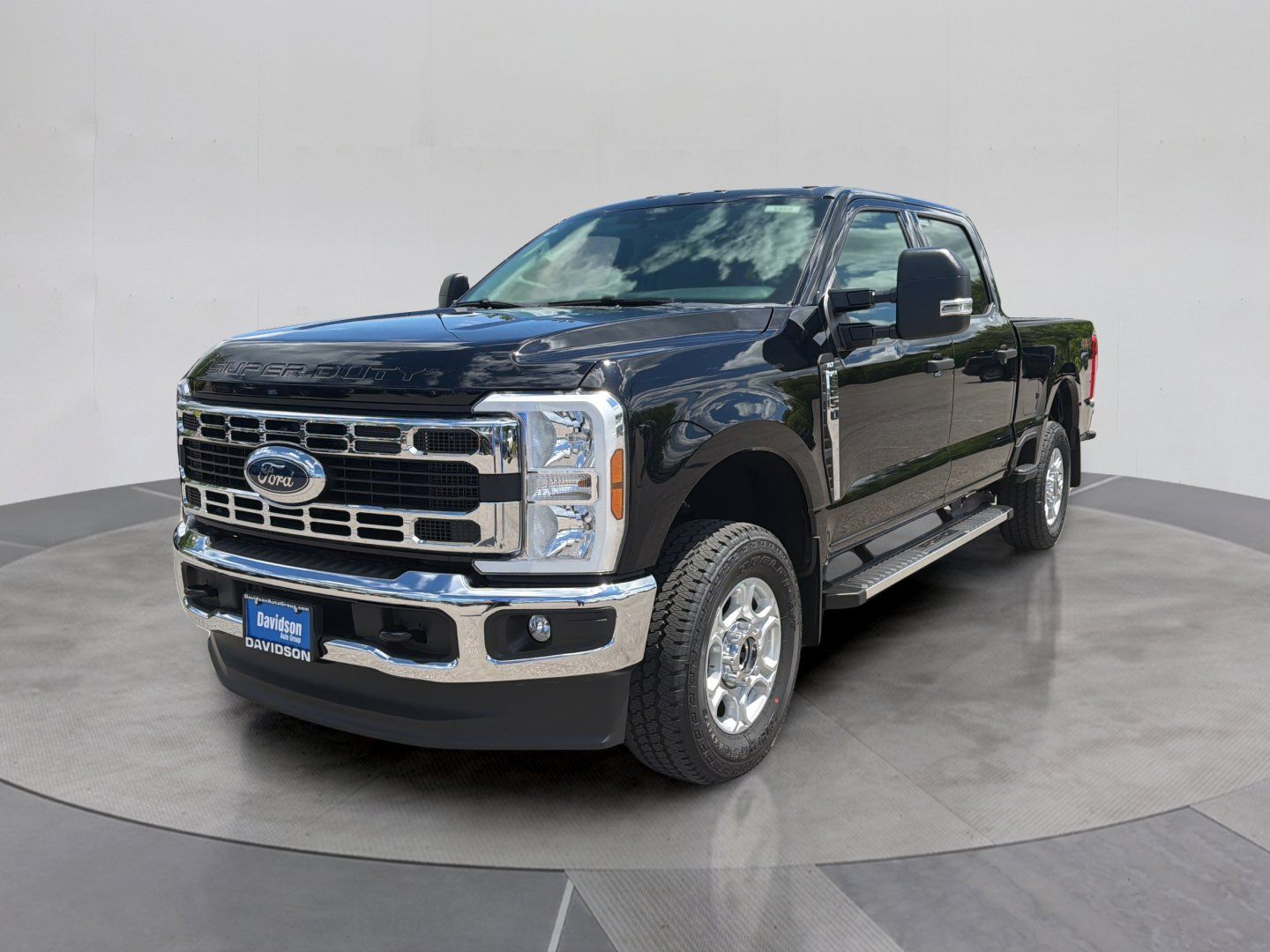 2026 Ford F-250 XLT 4x4 Crew Cab 6-3/4' Box's photo