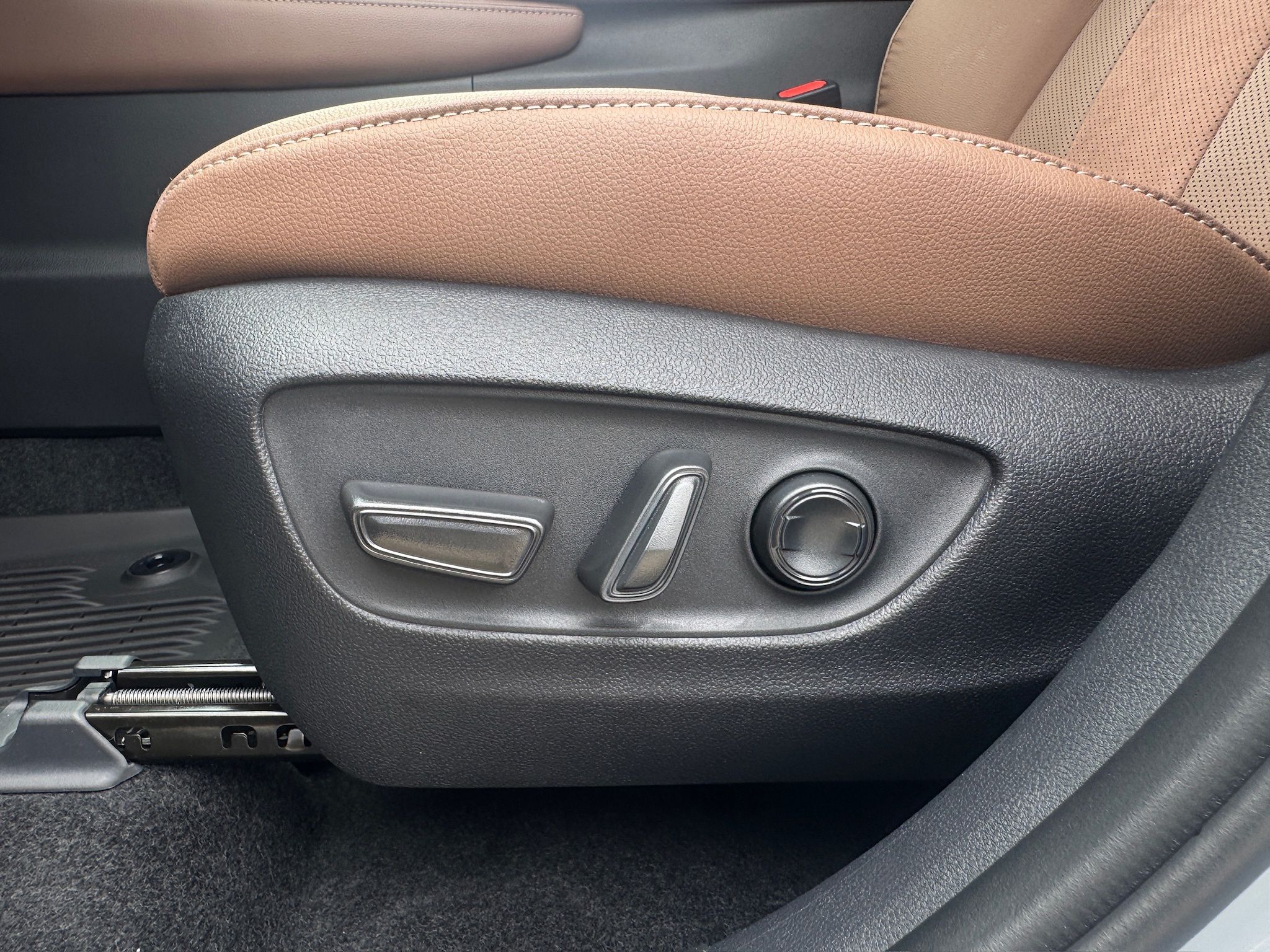 2026 Toyota Grand Highlander Hybrid MAX Platinum  at Gullo Toyota