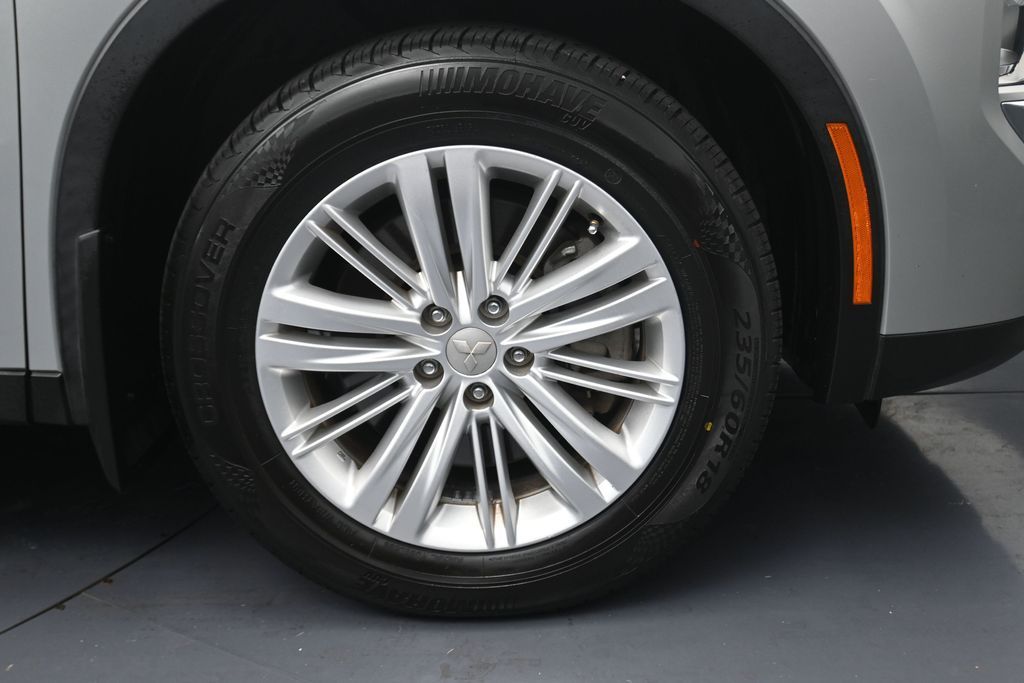 2022 Mitsubishi Outlander ES Silver at Emmons Autoplex