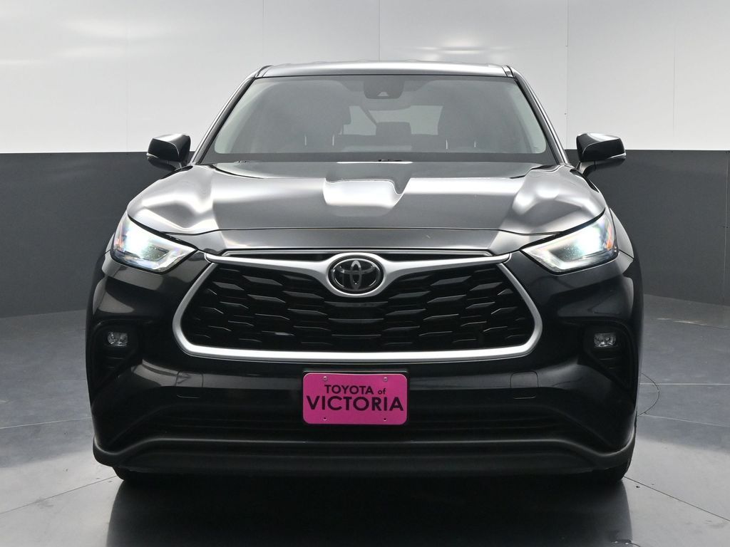 2022 Toyota Highlander LE Black at Victoria Chrysler Dodge Jeep Ram