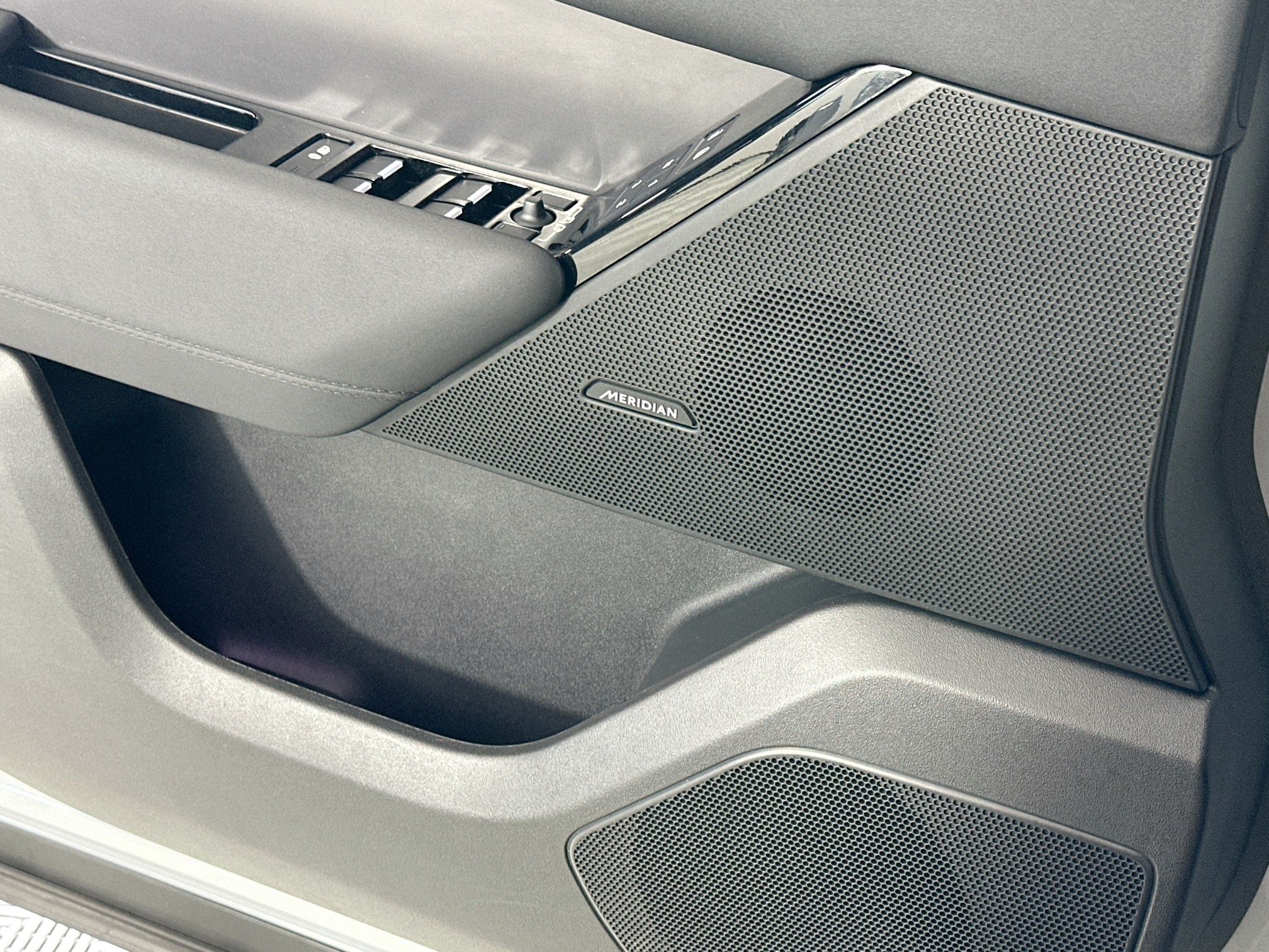 used 2024 Land Rover Range Rover Velar car