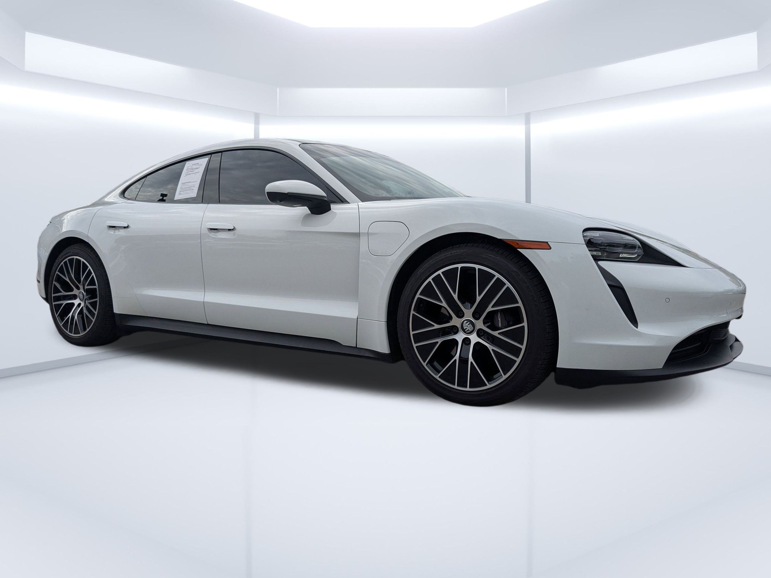 2022 Porsche Taycan Base