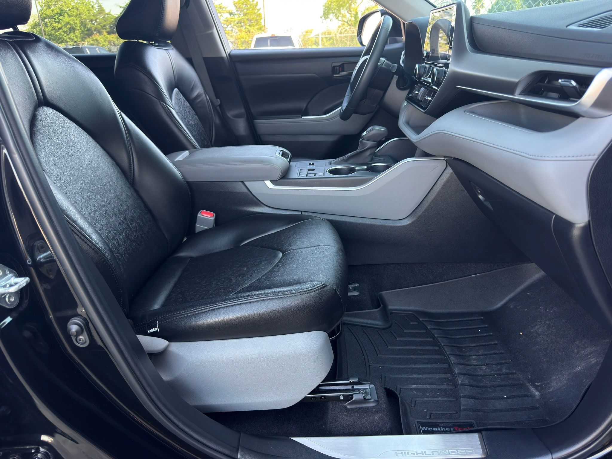 2023 Toyota Highlander LE Black at Don McGill Toyota