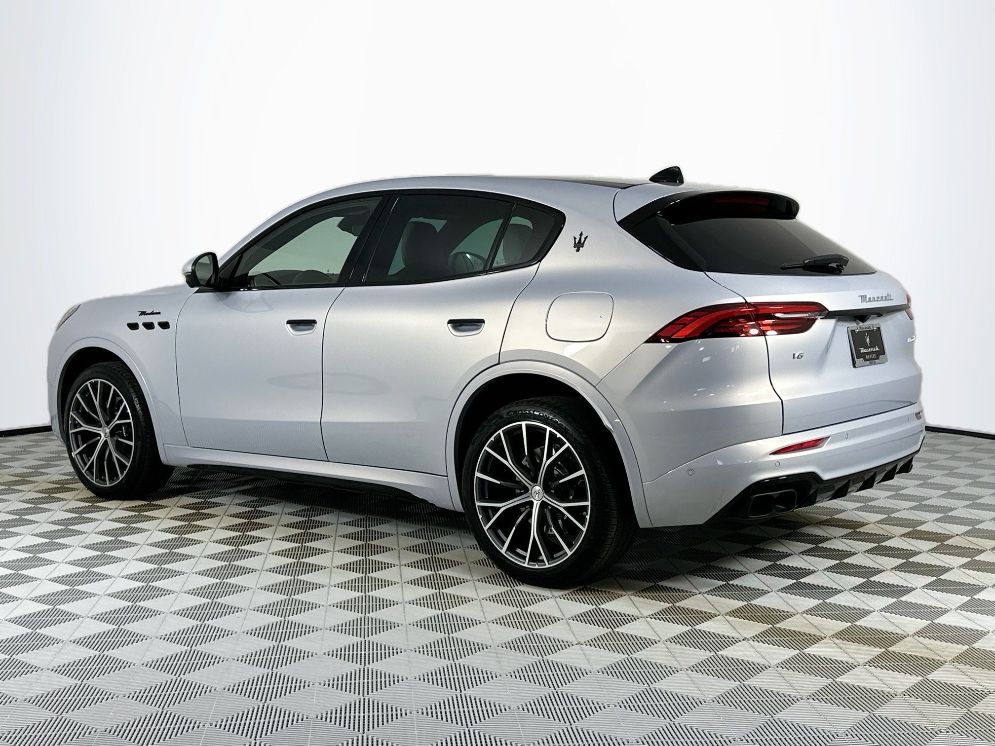 new 2026 Maserati Grecale car, priced at $94,565