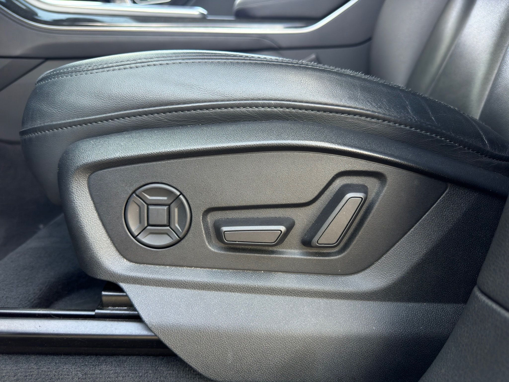 2023 Audi Q7 55 Premium Plus - 9