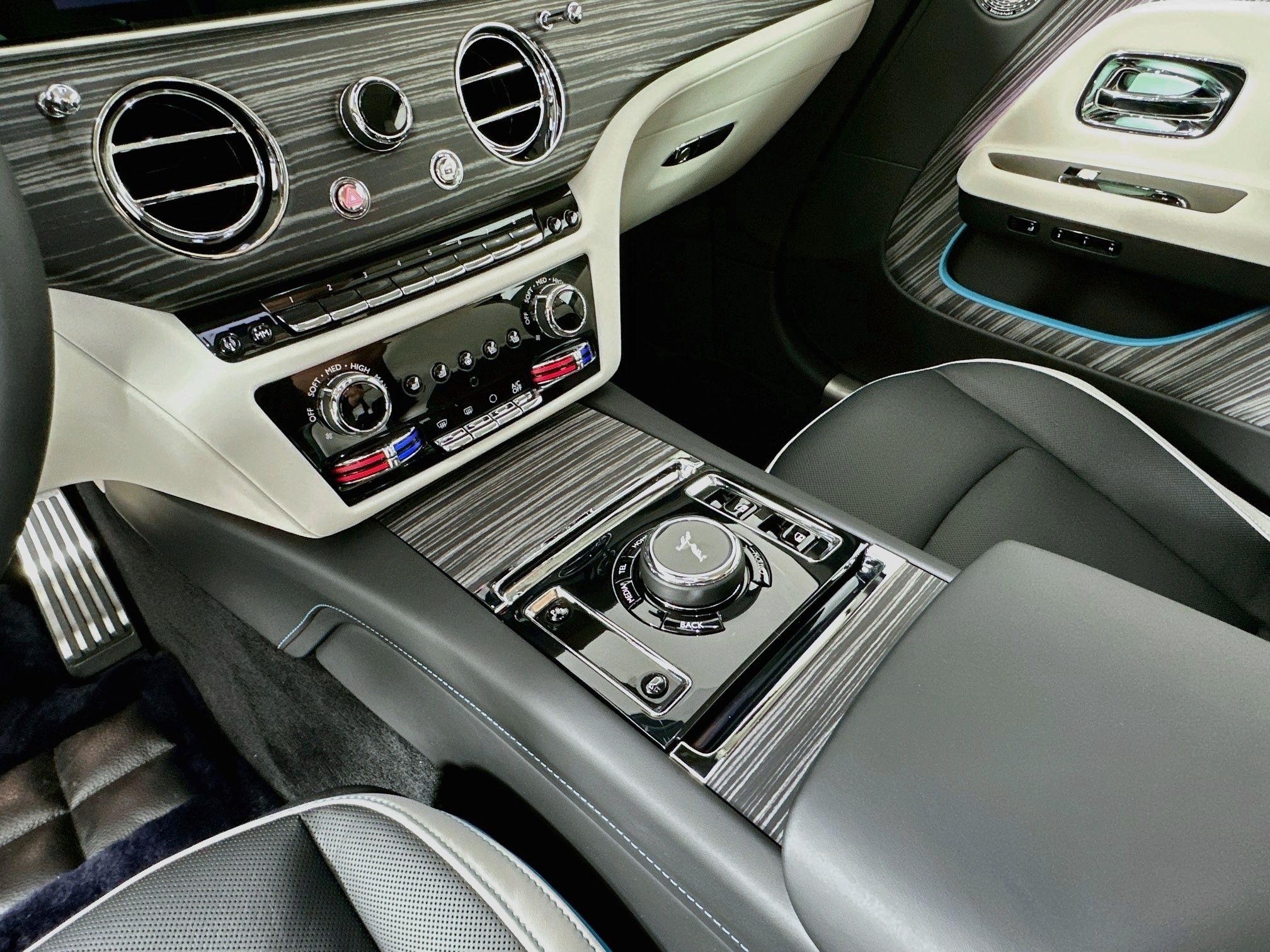 new 2026 Rolls-Royce Spectre car, priced at $479,650