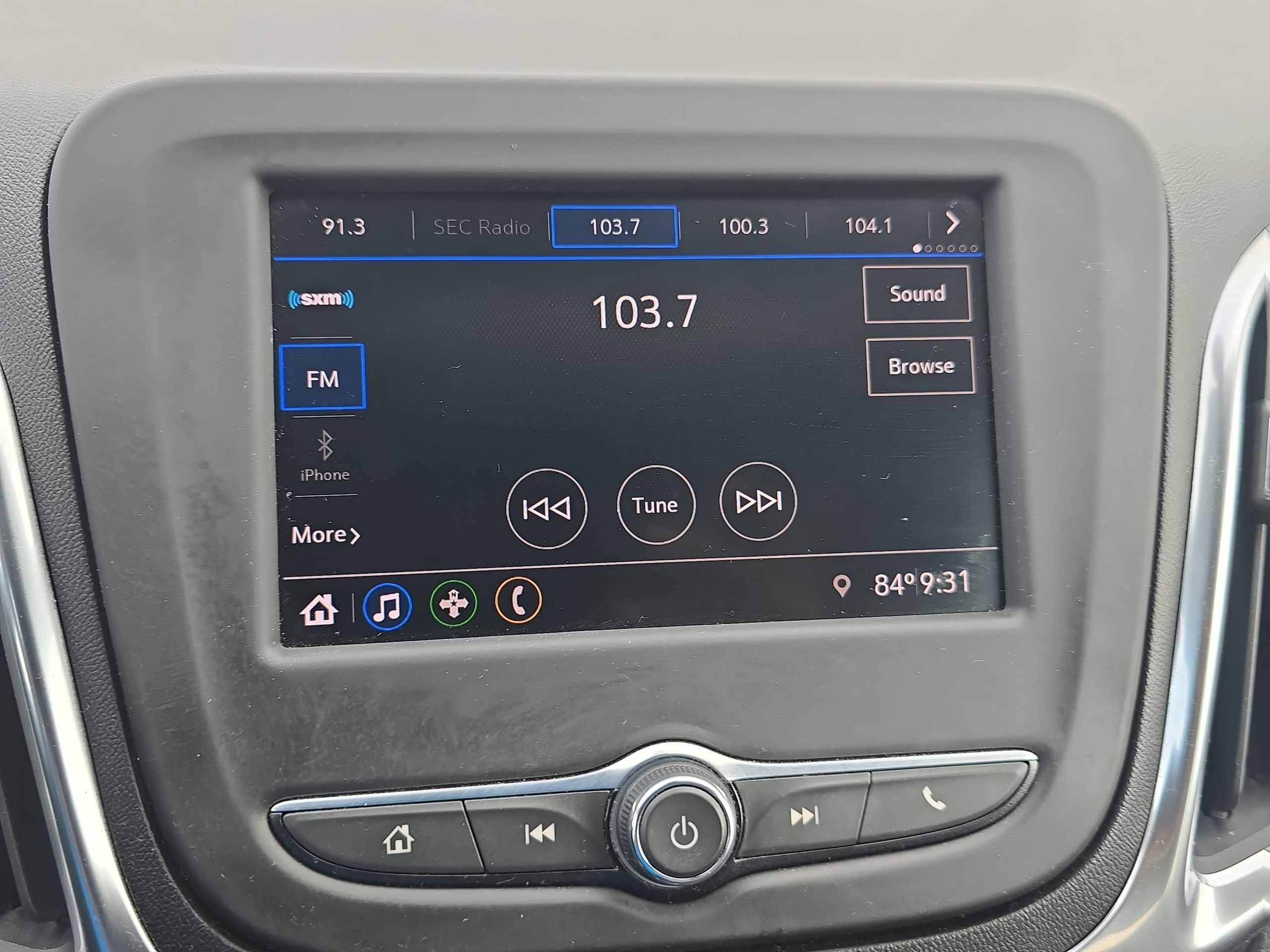 2021 Chevrolet Equinox LT Silver at DeMontrond Ford