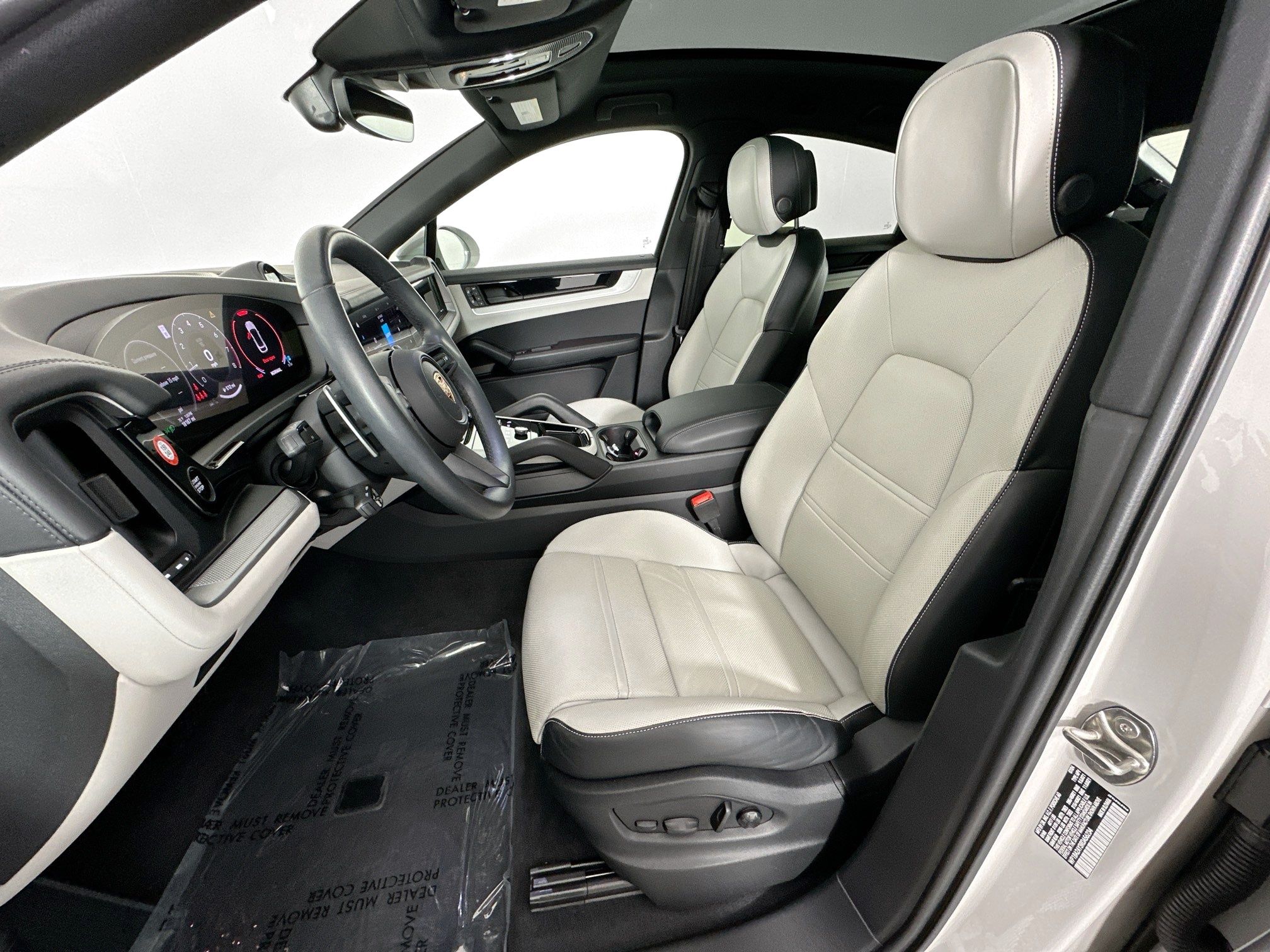 used 2024 Porsche Cayenne Coupe car, priced at $82,998