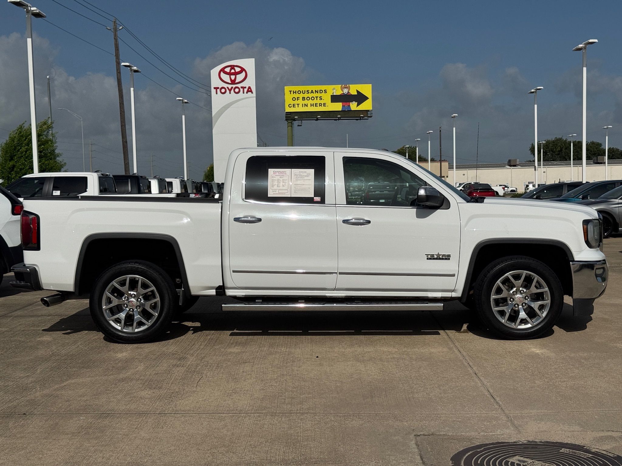 2018 GMC Sierra 1500 SLT White at Autostrade