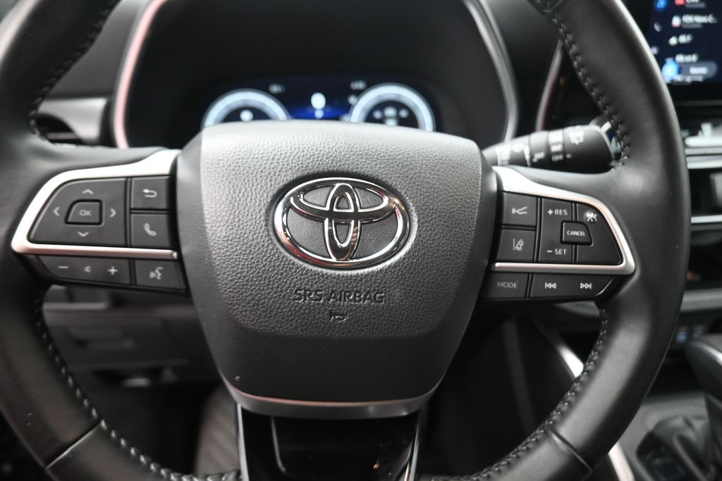 2025 Toyota Highlander XSE Black at Don McGill Toyota