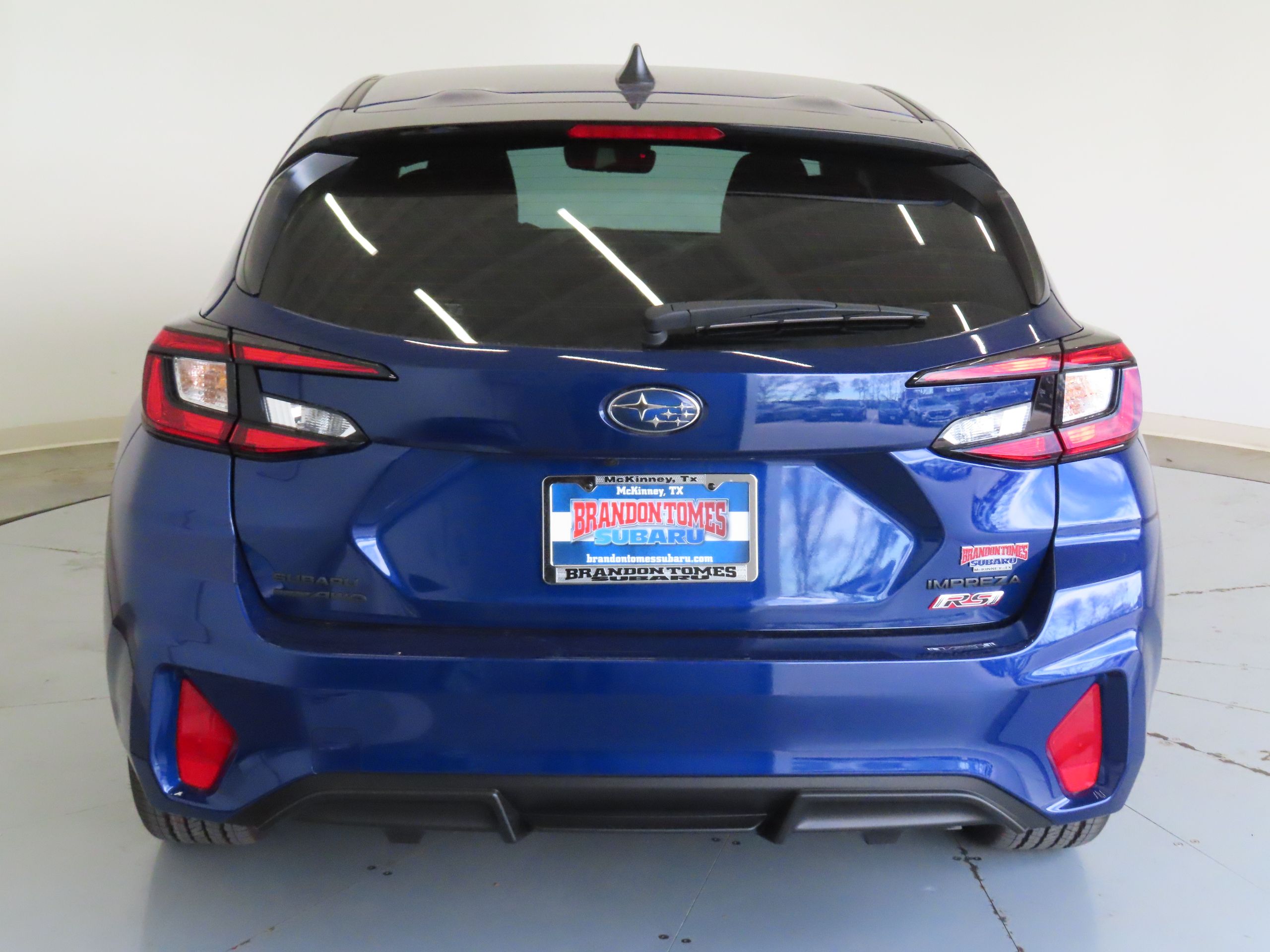View vehicle photo 4
