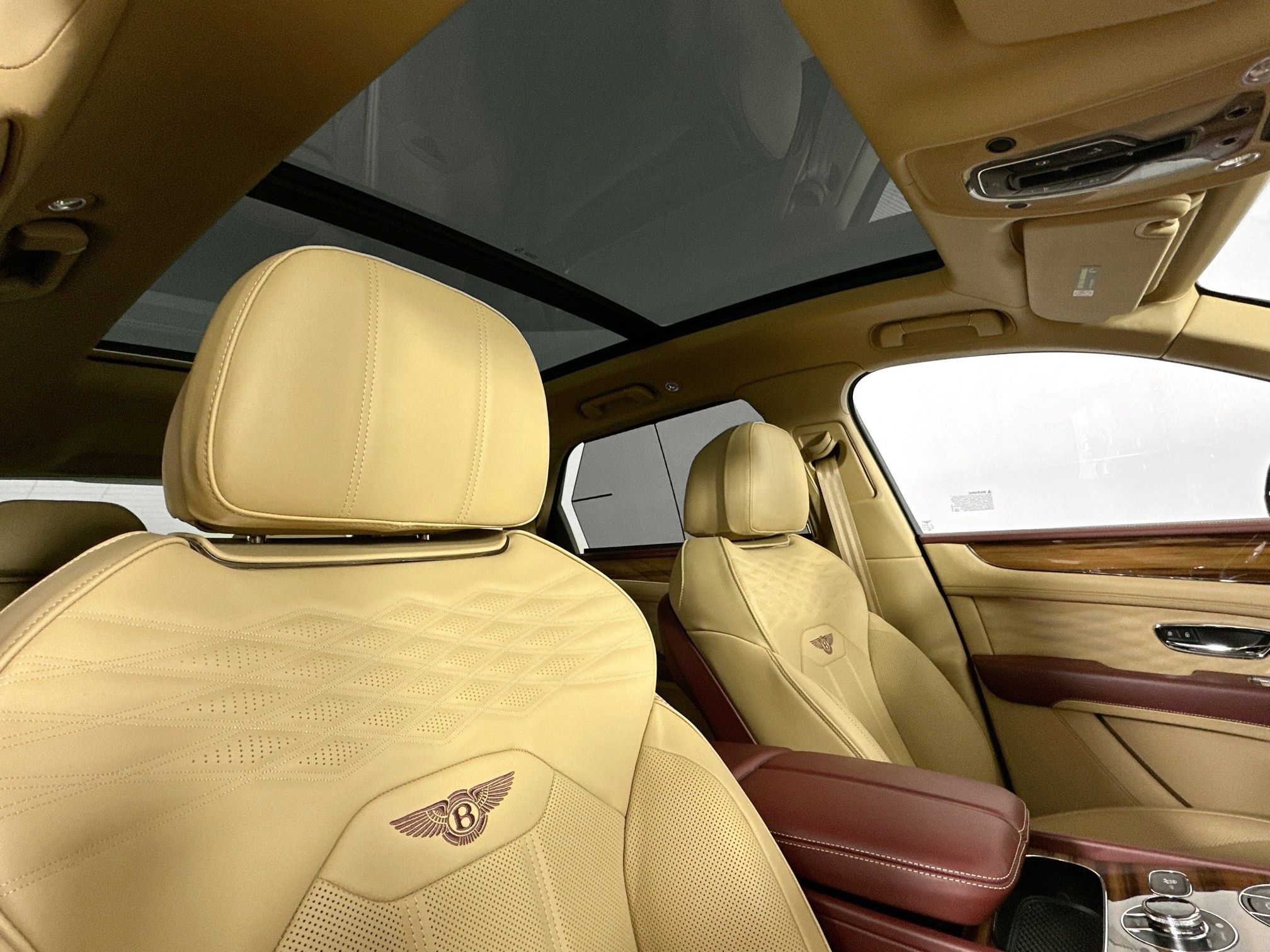 new 2025 Bentley Bentayga car