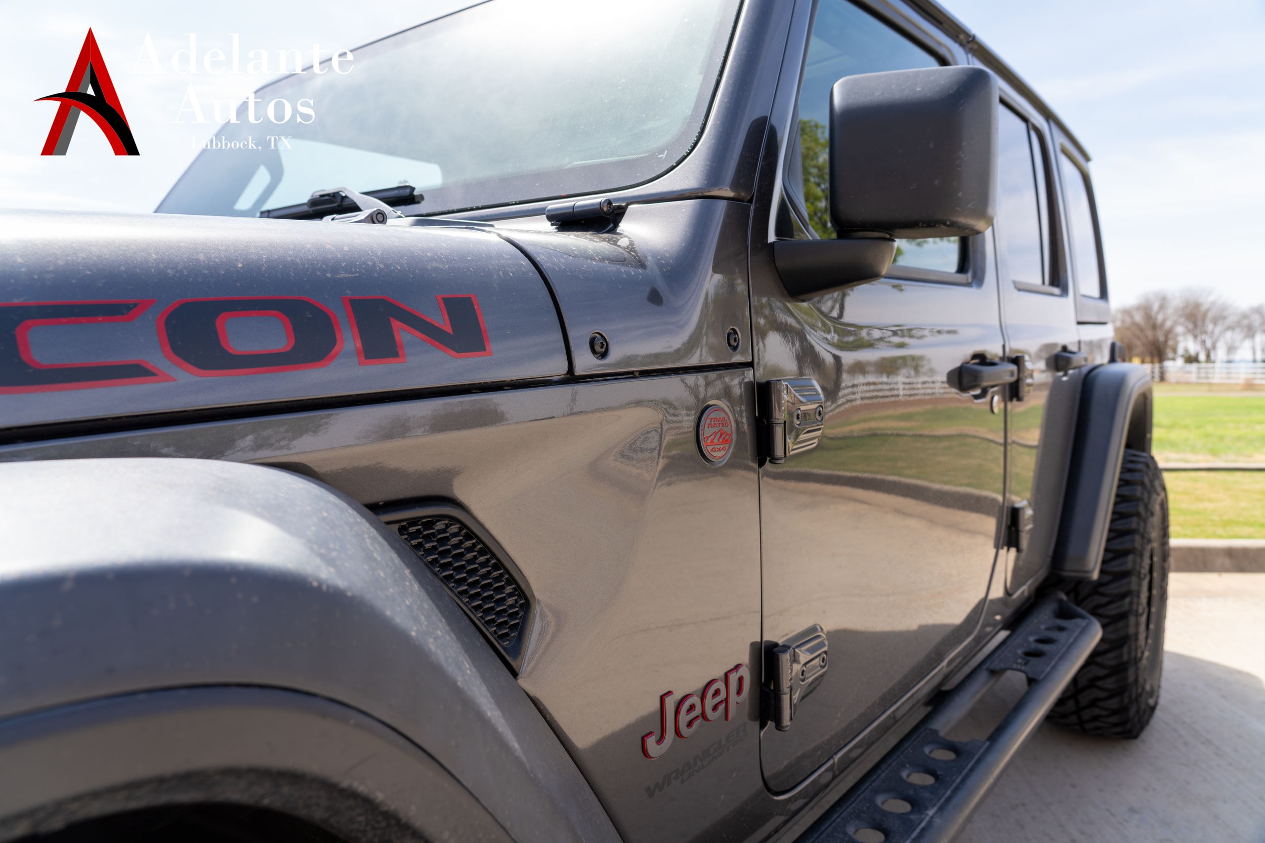 View vehicle photo 7