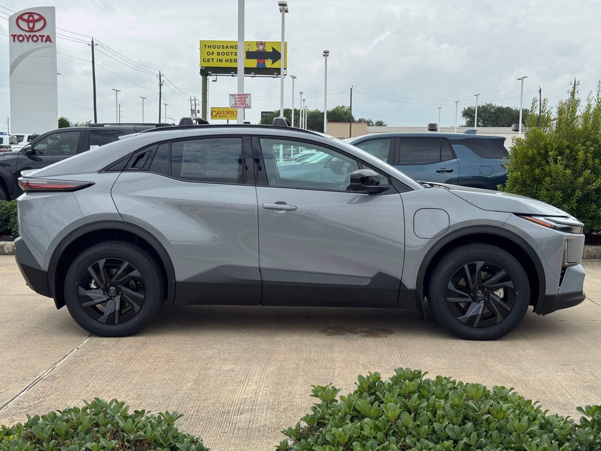 2026 Toyota C-HR   at Toyota of Victoria