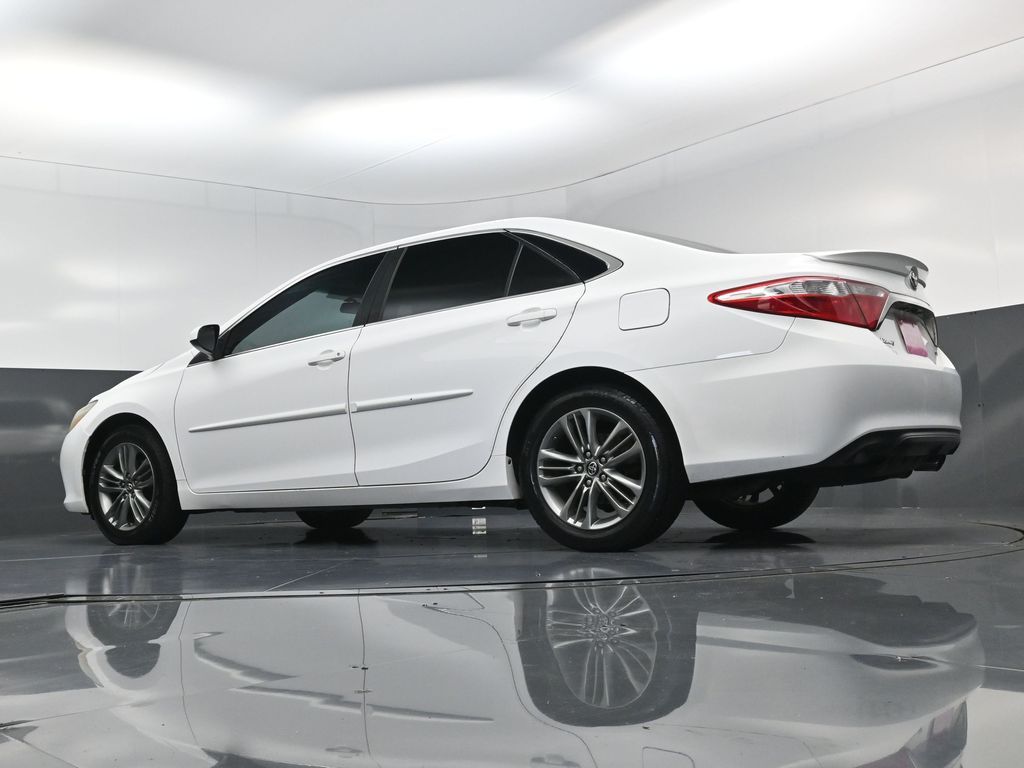 2017 Toyota Camry SE Silver at Emmons Autoplex