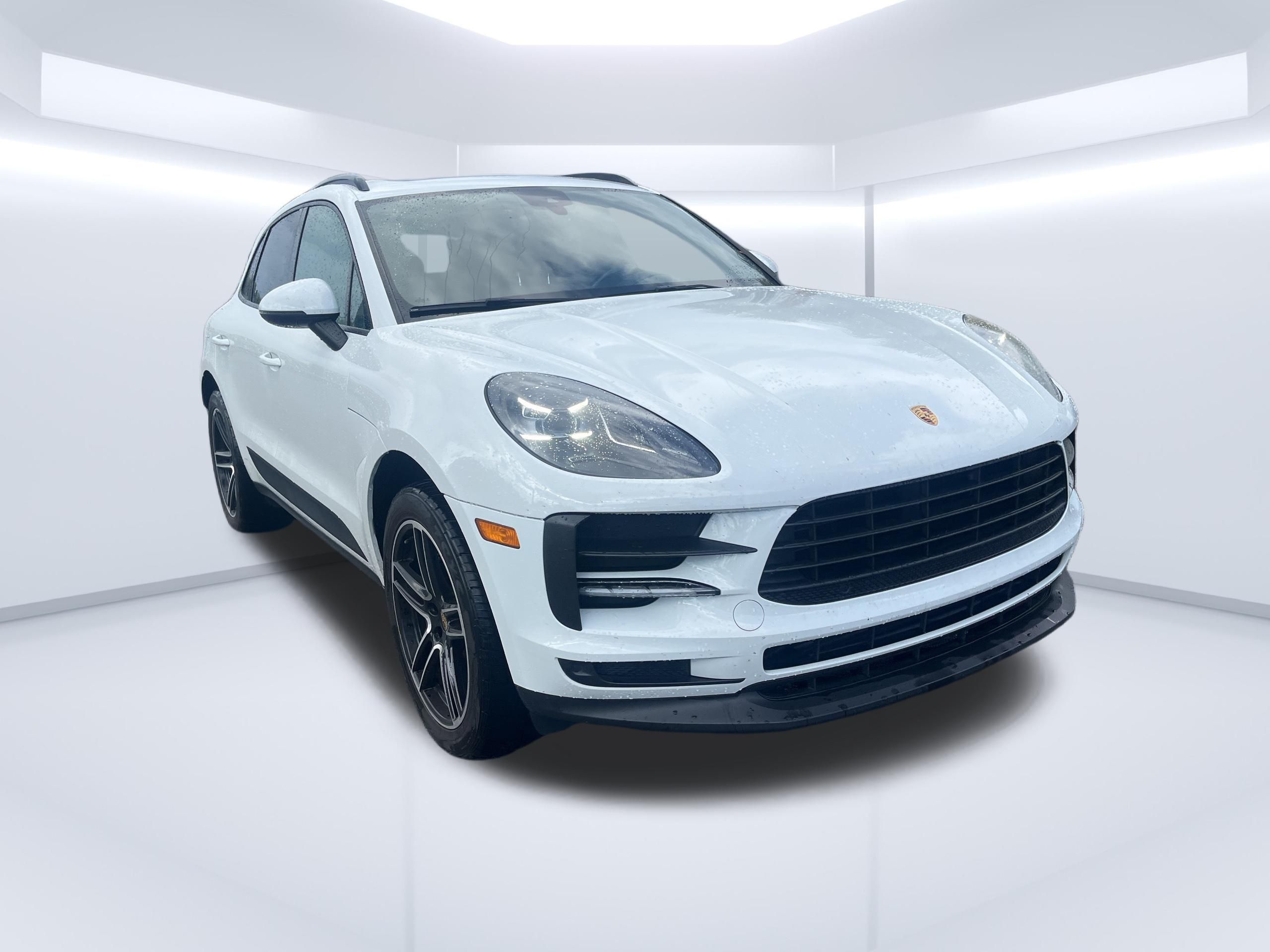 2020 Porsche Macan -'s photo