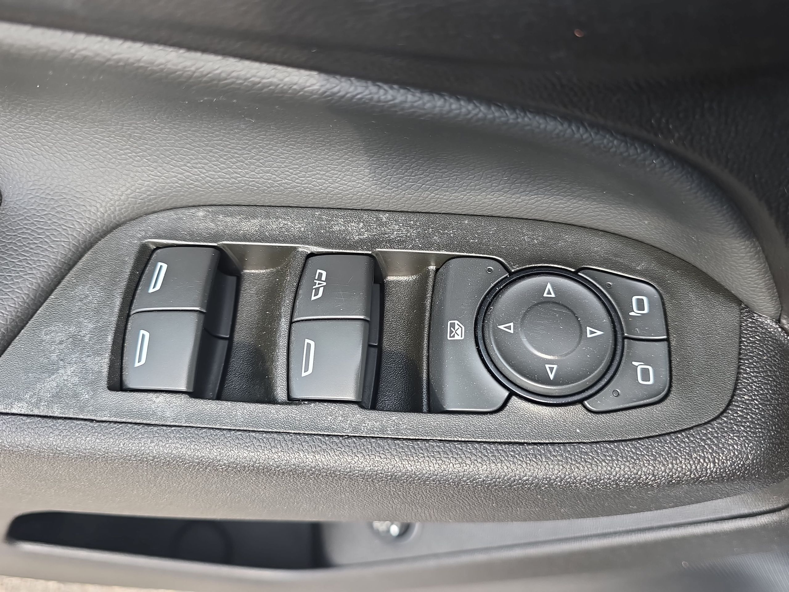 2021 Chevrolet Equinox LT Silver at DeMontrond Ford
