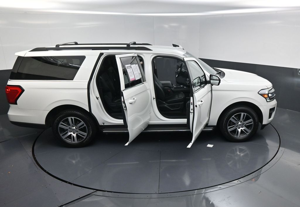 2022 Ford Expedition Max XLT White at River Oaks CDJR