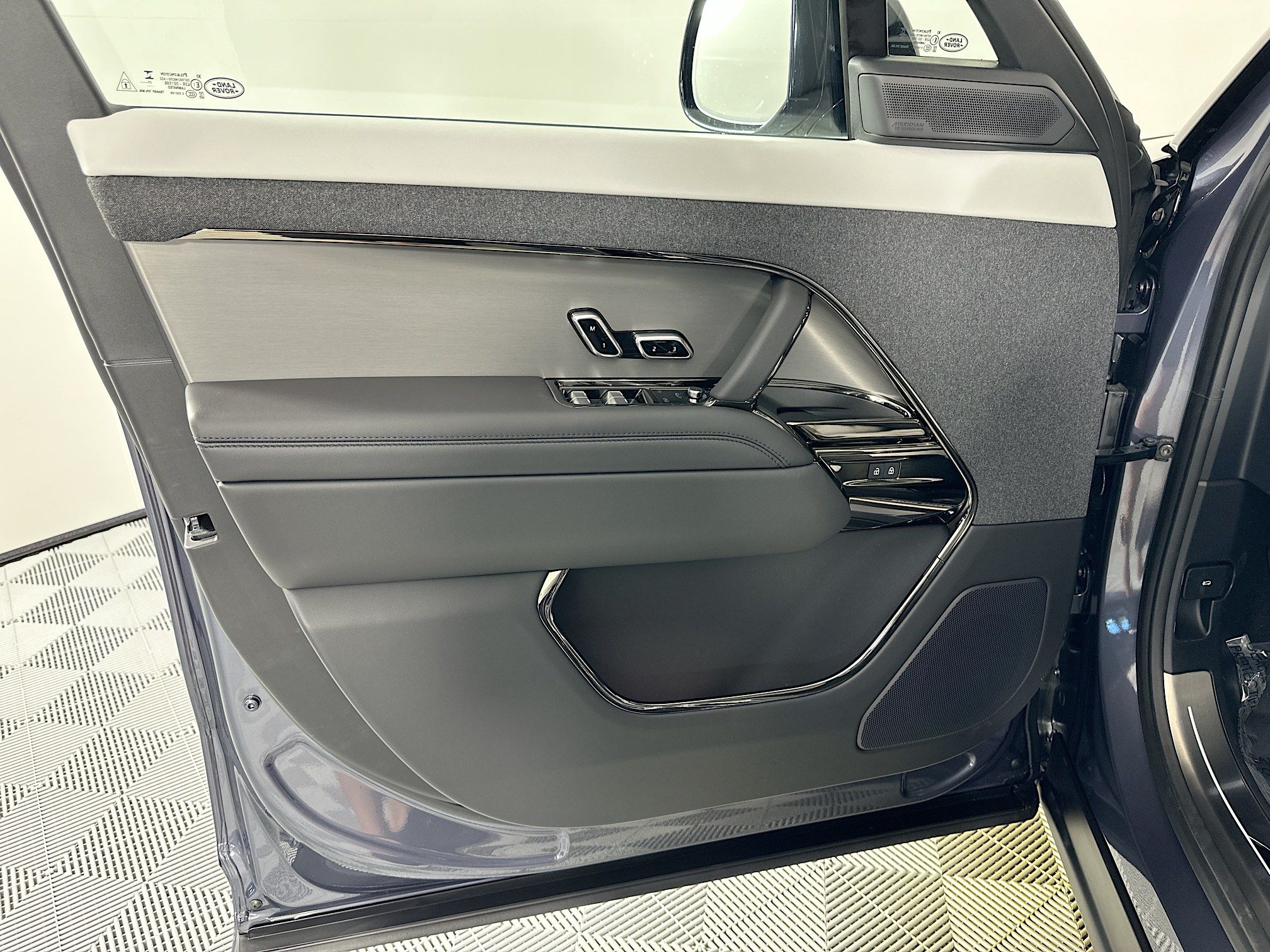 new 2026 Land Rover Range Rover Sport car, priced at $102,305