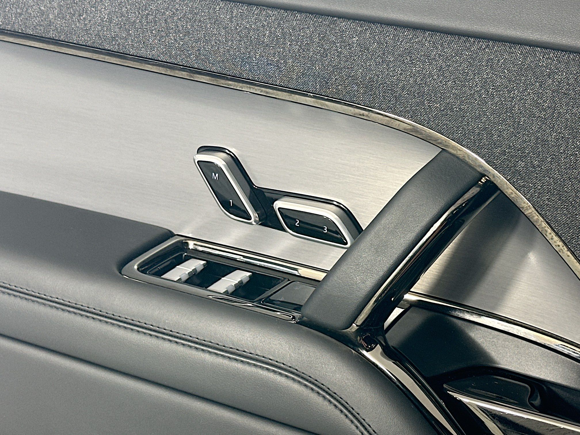 used 2023 Land Rover Range Rover Sport car, priced at $69,998