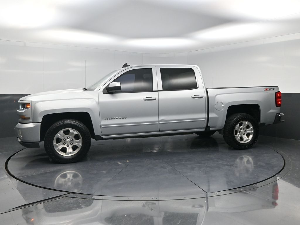 2017 Chevrolet Silverado 1500 LT - 2