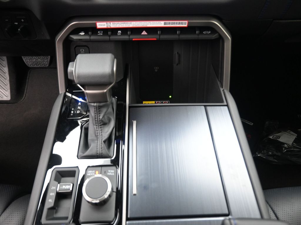 2026 Toyota Tundra Platinum - 8