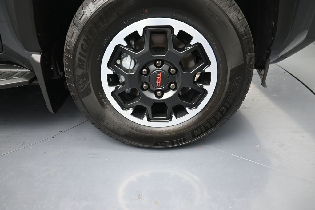 2026 Toyota 4Runner i-FORCE MAX Hybrid TRD Off Road Premium - 5