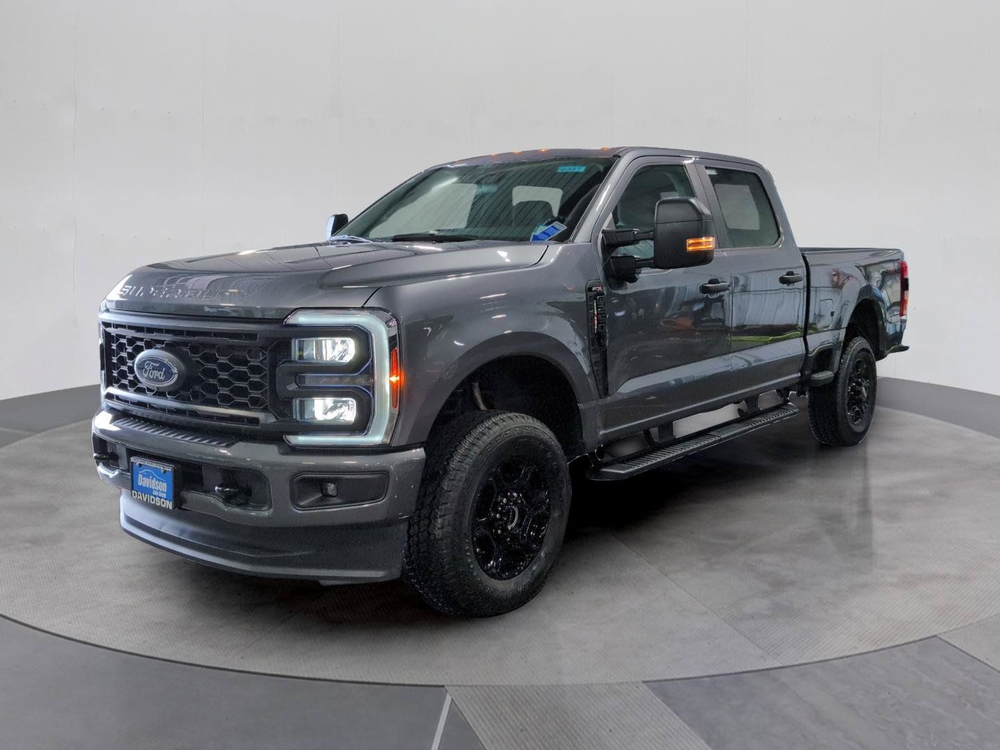 Carbonized Gray Metallic 2024 Ford F-250 Super Duty Pickup Truck Four-Wheel Drive Automatic