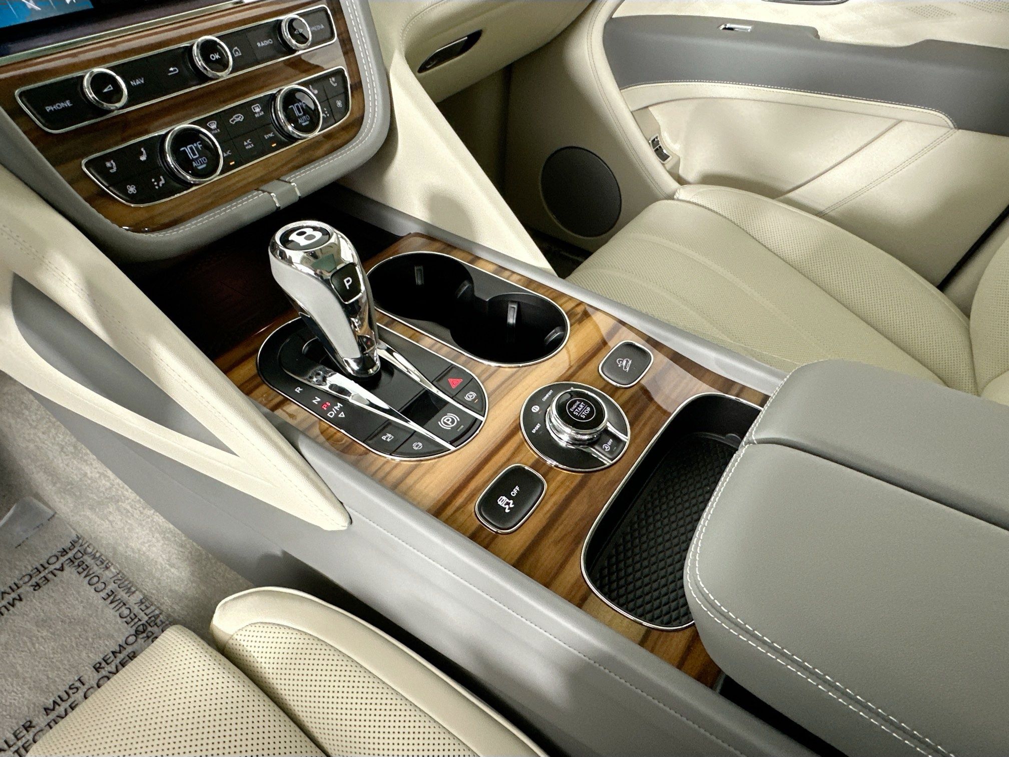 new 2025 Bentley Bentayga car