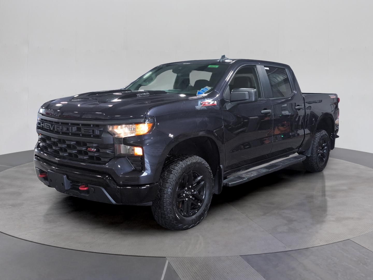 Dark Ash Metallic 2024 Chevrolet Silverado 1500 Pickup Truck Four-Wheel Drive Automatic