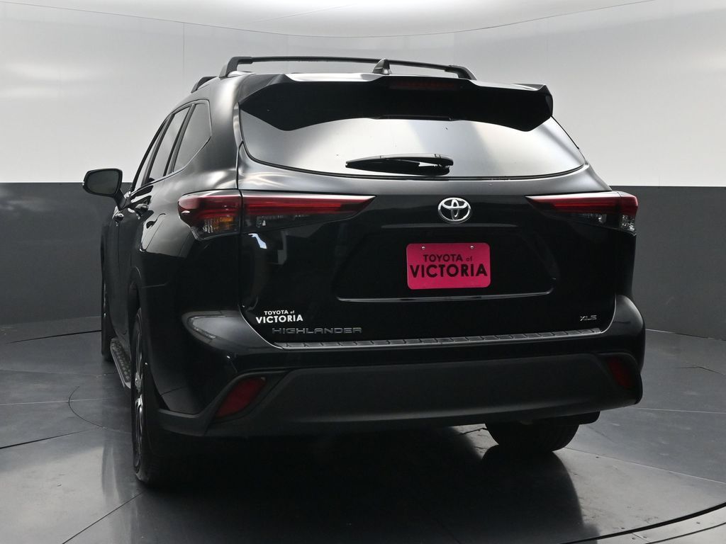 2024 Toyota Highlander XLE Black at Don McGill Toyota