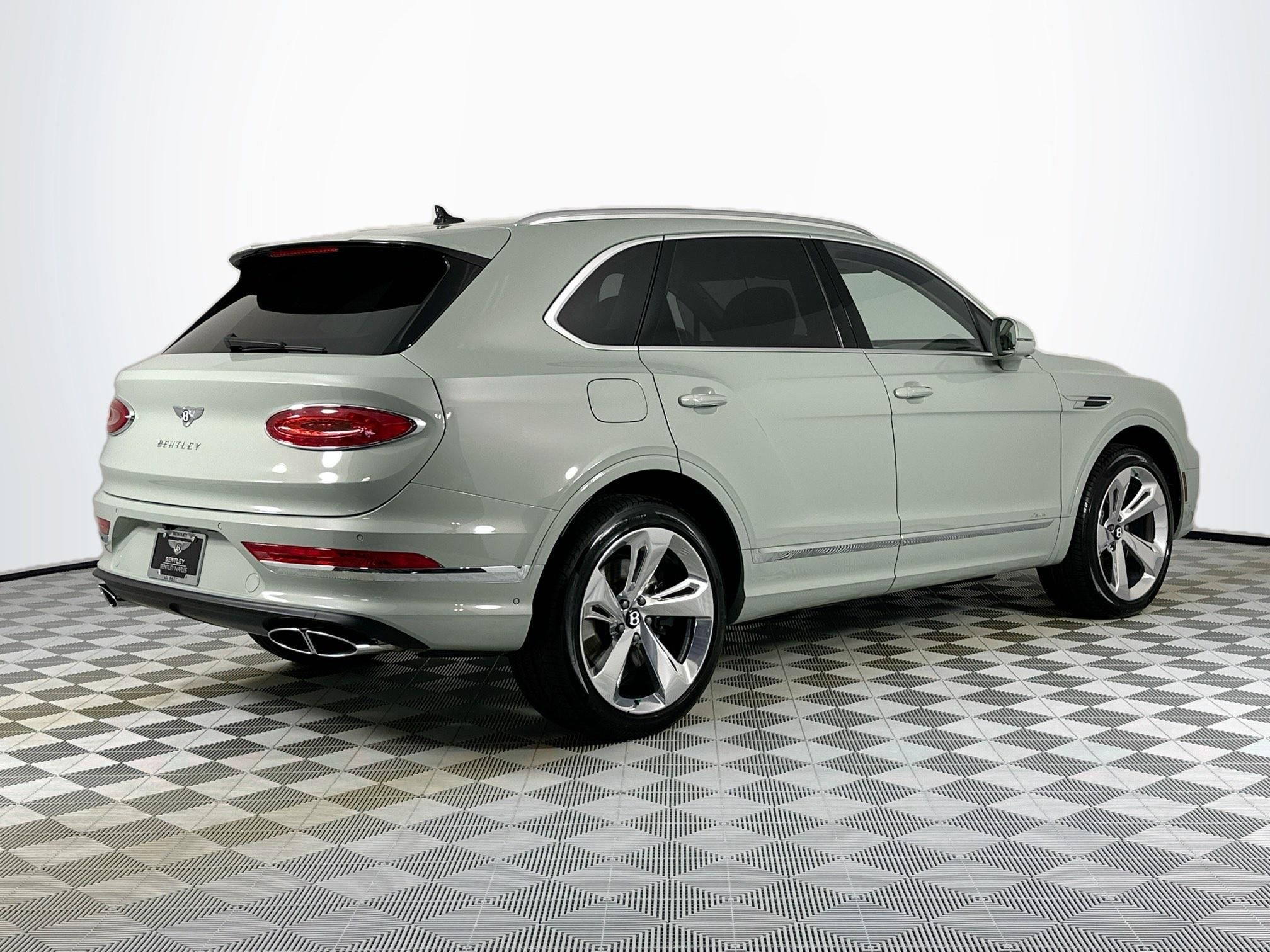 new 2025 Bentley Bentayga car