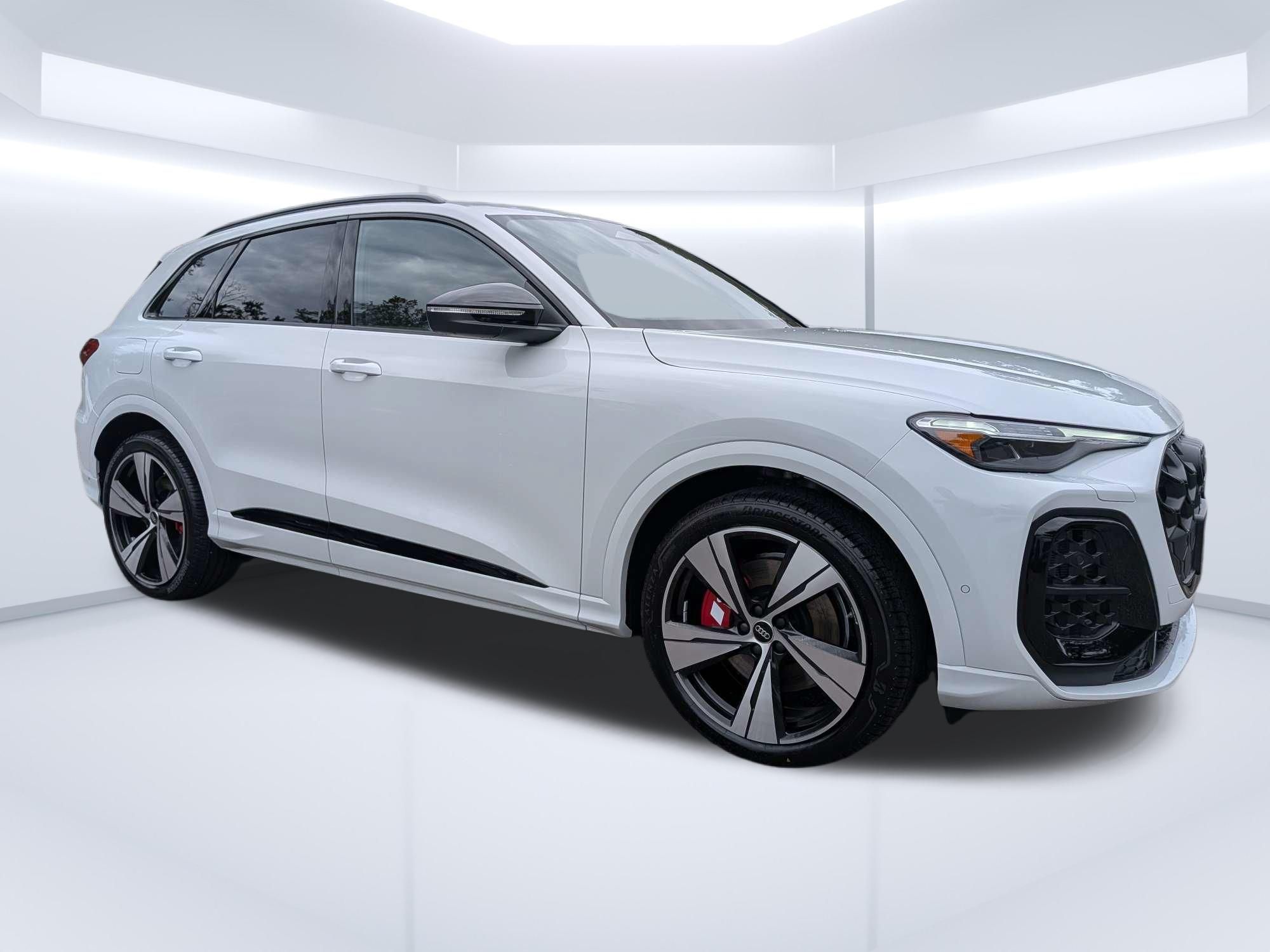 Glacier White Metallic 2026 Audi SQ5 SUV / Crossover All-Wheel Drive 7-Speed Automatic