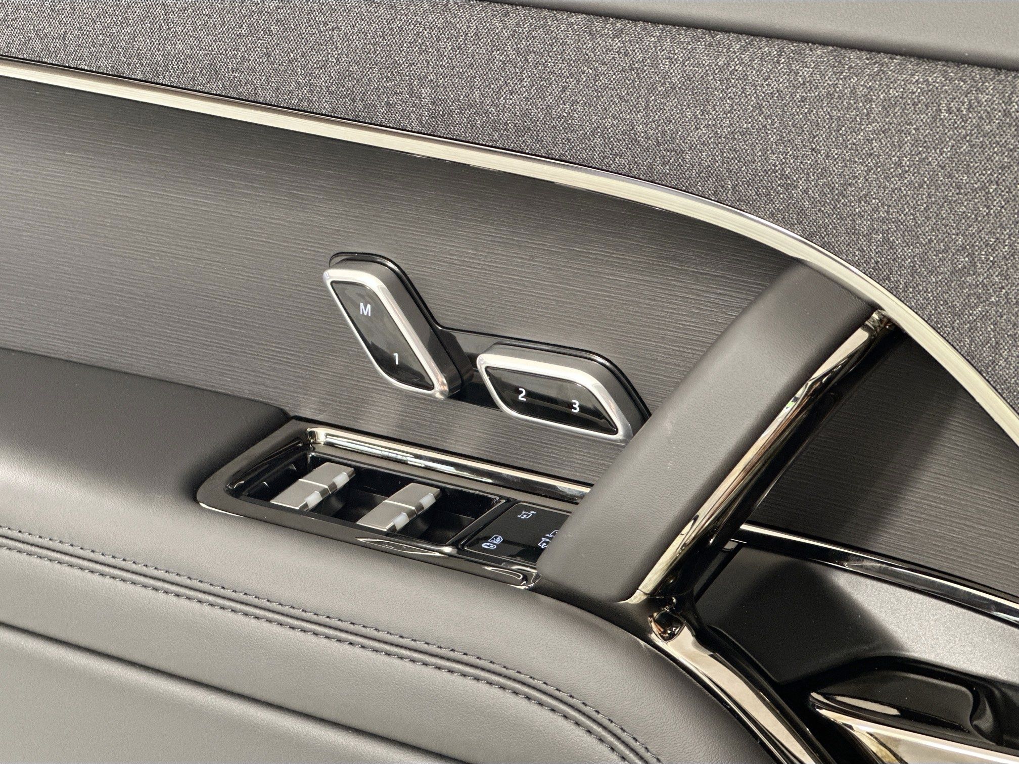 new 2026 Land Rover Range Rover Sport car, priced at $105,335