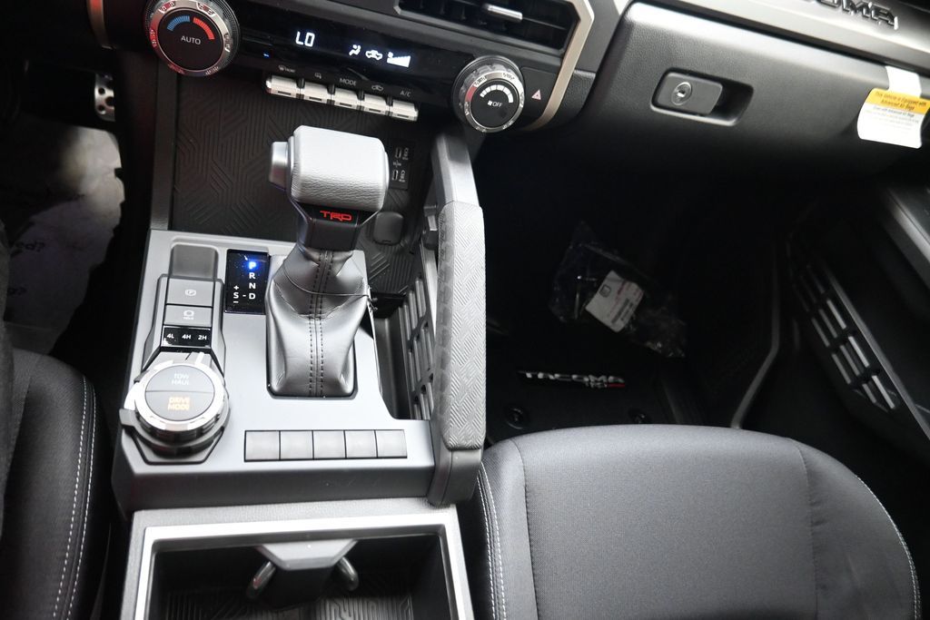 2026 Toyota Tacoma TRD Sport - 9