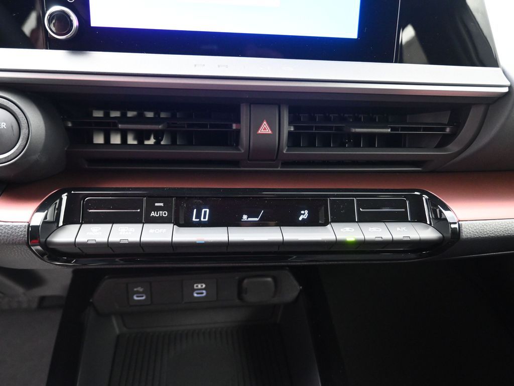 2026 Toyota Prius Plug-In Hybrid SE - 11