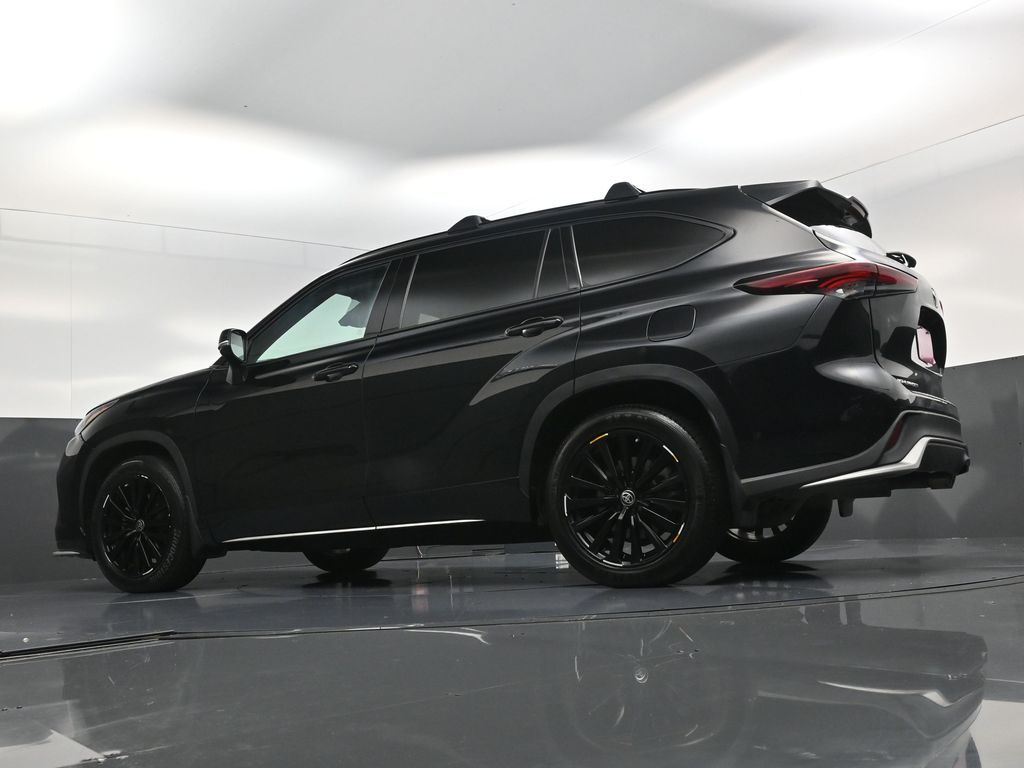 2024 Toyota Highlander XSE Black at Toyota of Victoria