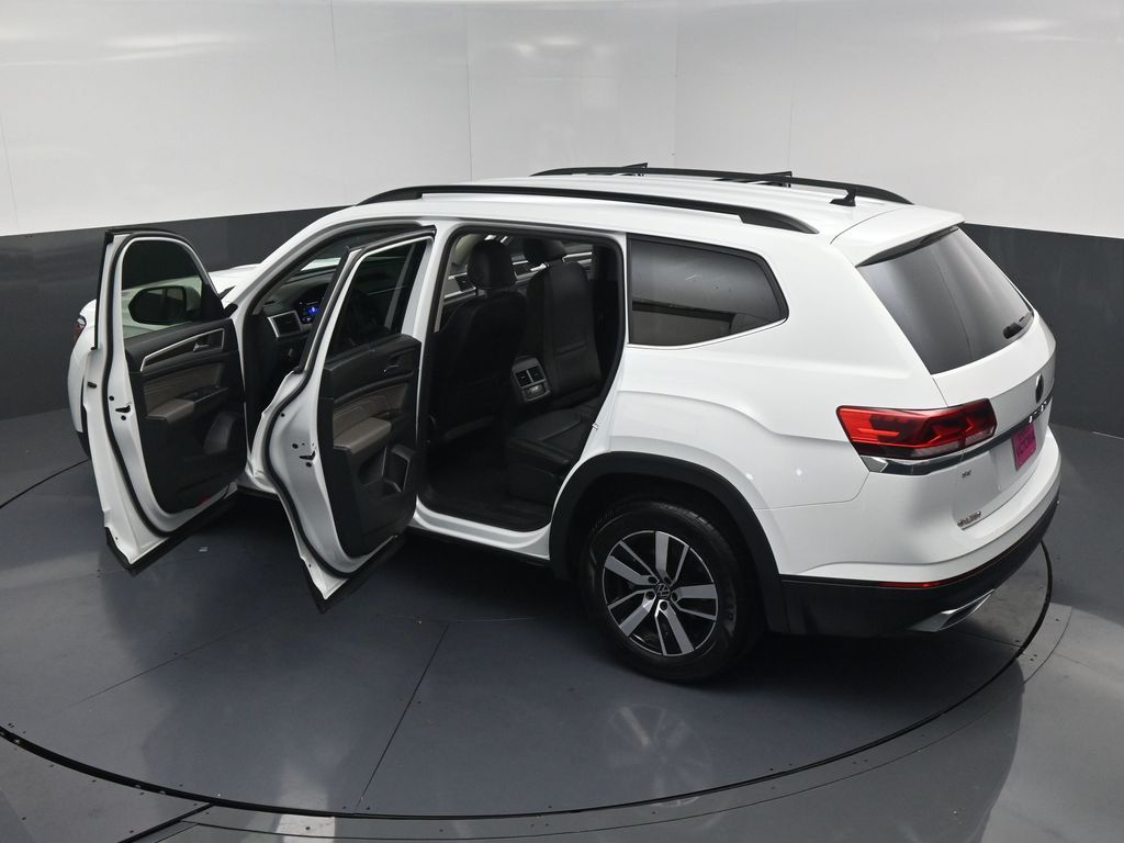 2022 Volkswagen Atlas 2.0T SE White at Wharton Ford