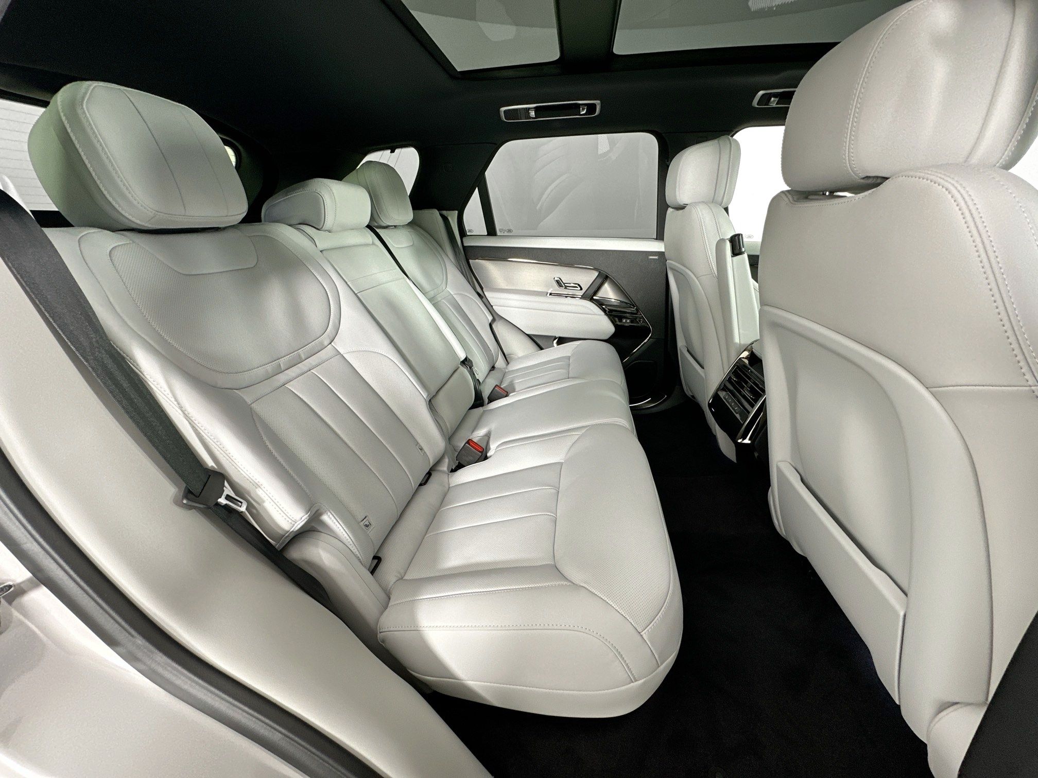 new 2026 Land Rover Range Rover Sport car, priced at $90,460