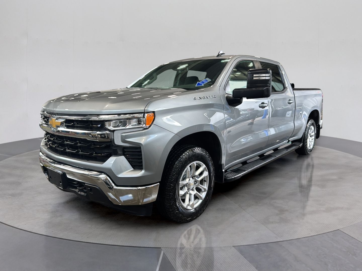 Sterling Gray Metallic 2023 Chevrolet Silverado 1500 Pickup Truck Four-Wheel Drive Automatic