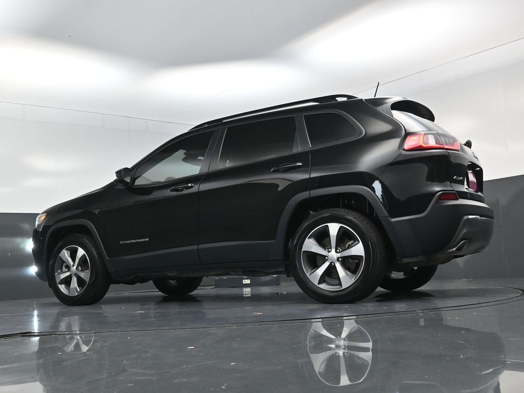 2022 Jeep Cherokee Limited Black at Community Toyota