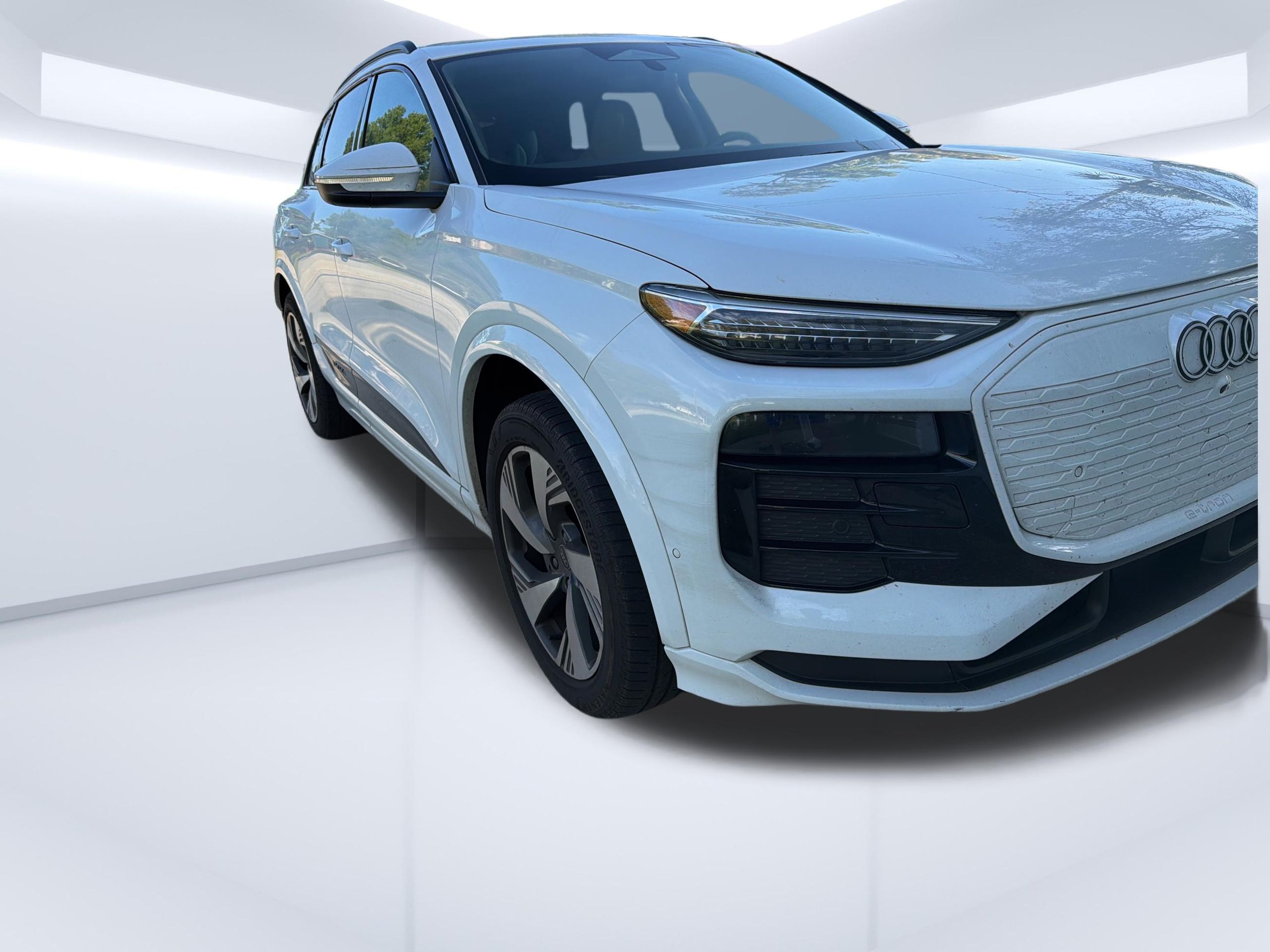 2025 Audi Q6 e-tron Premium Plus quattro's photo