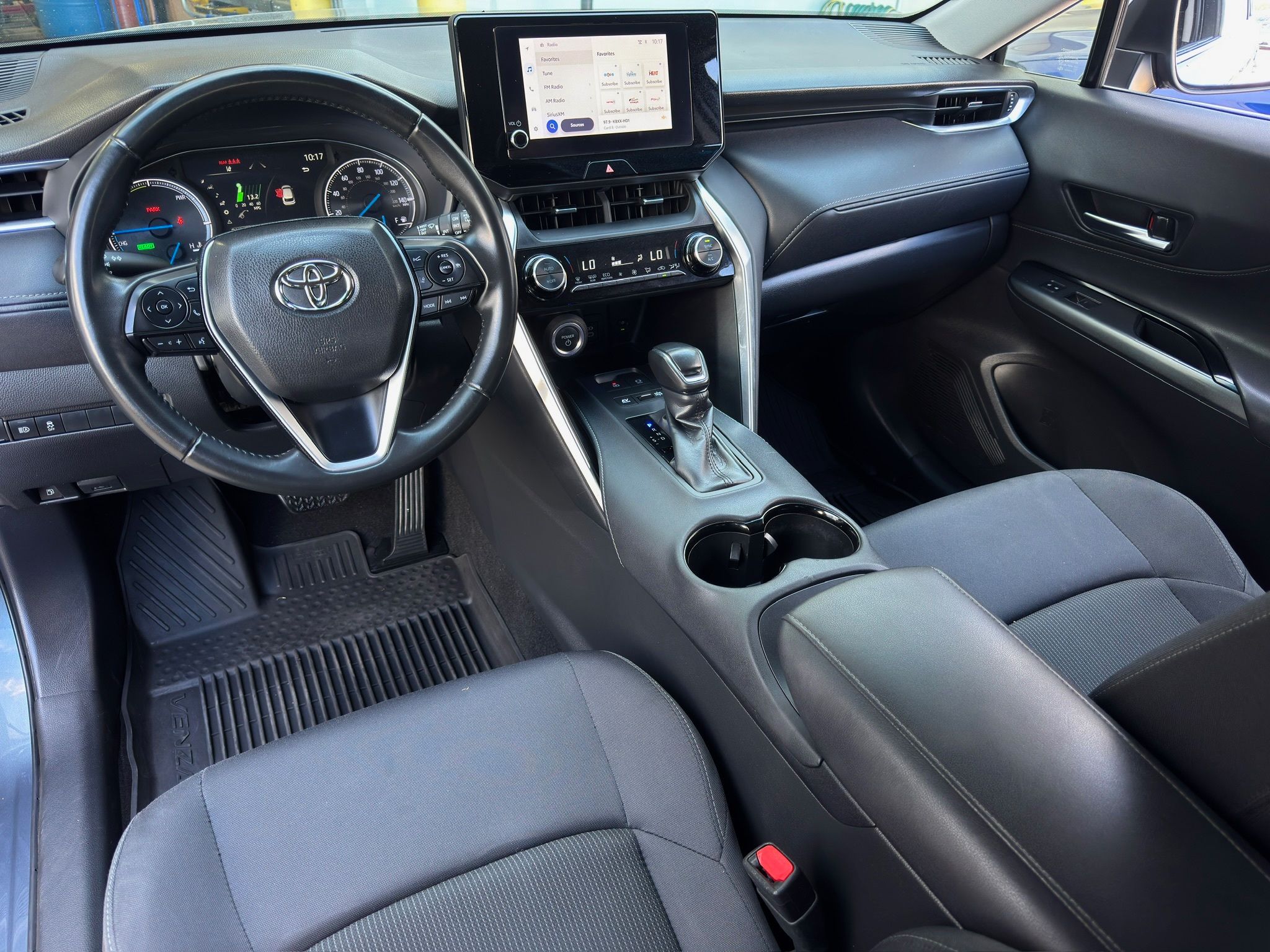 2024 Toyota Venza LE - 1