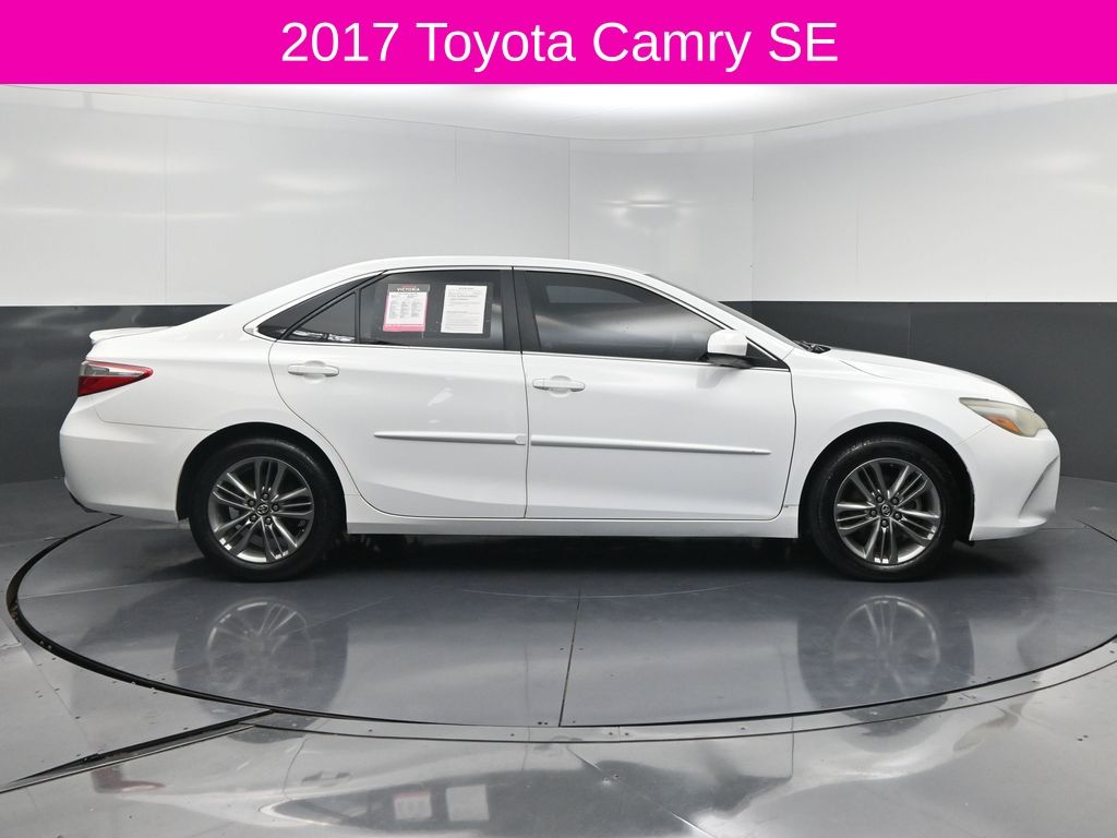 2017 Toyota Camry SE Silver at Emmons Autoplex