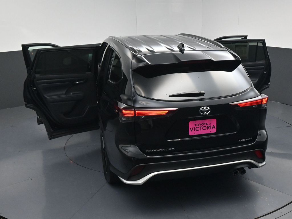 2025 Toyota Highlander XSE Black at Don McGill Toyota