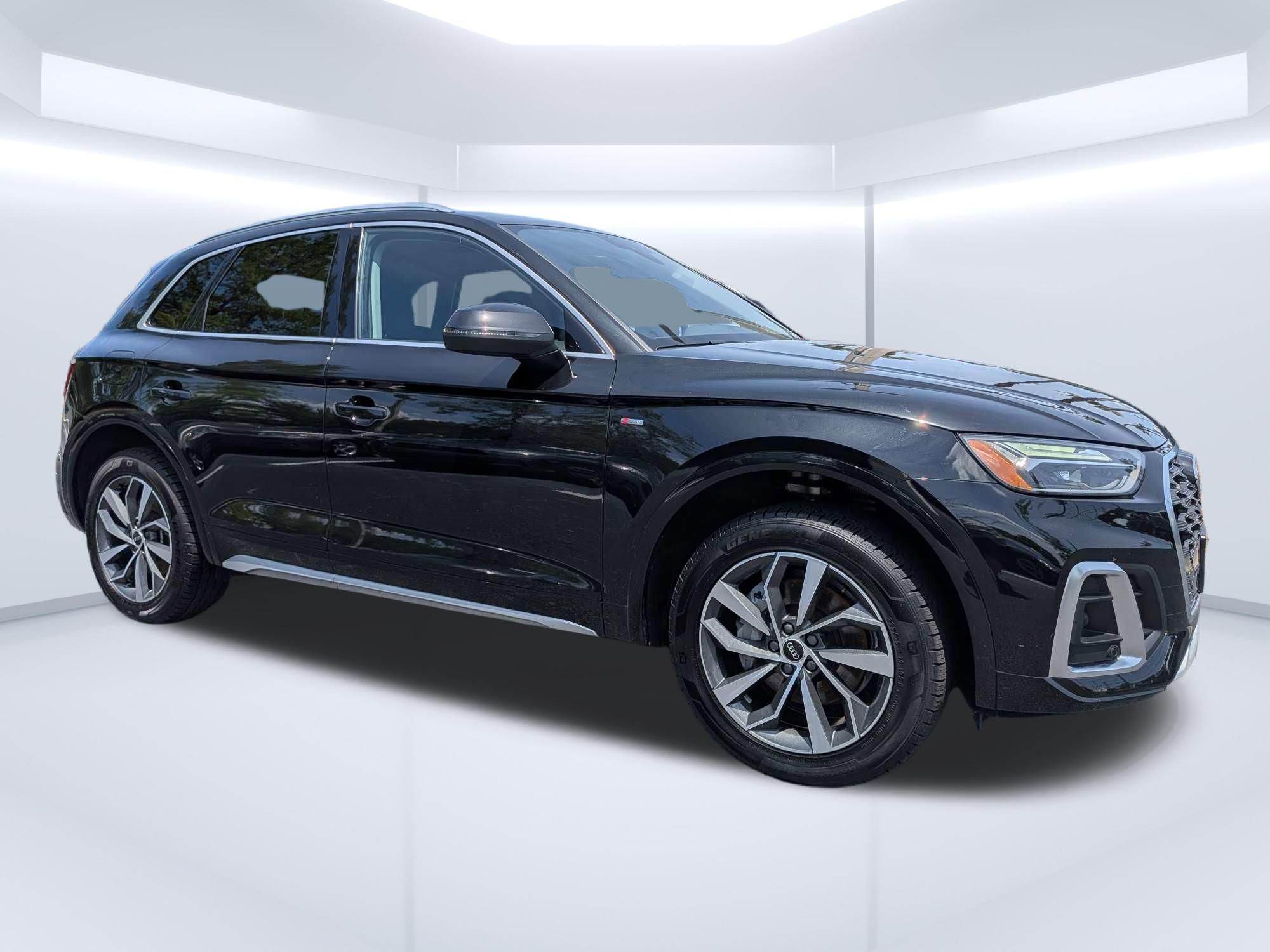 2023 Audi Q5 45 Premium Plus's photo