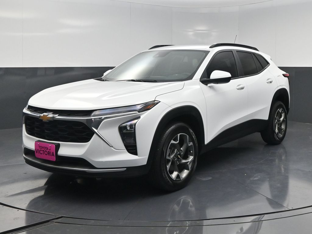 2024 Chevrolet Trax LT - 1
