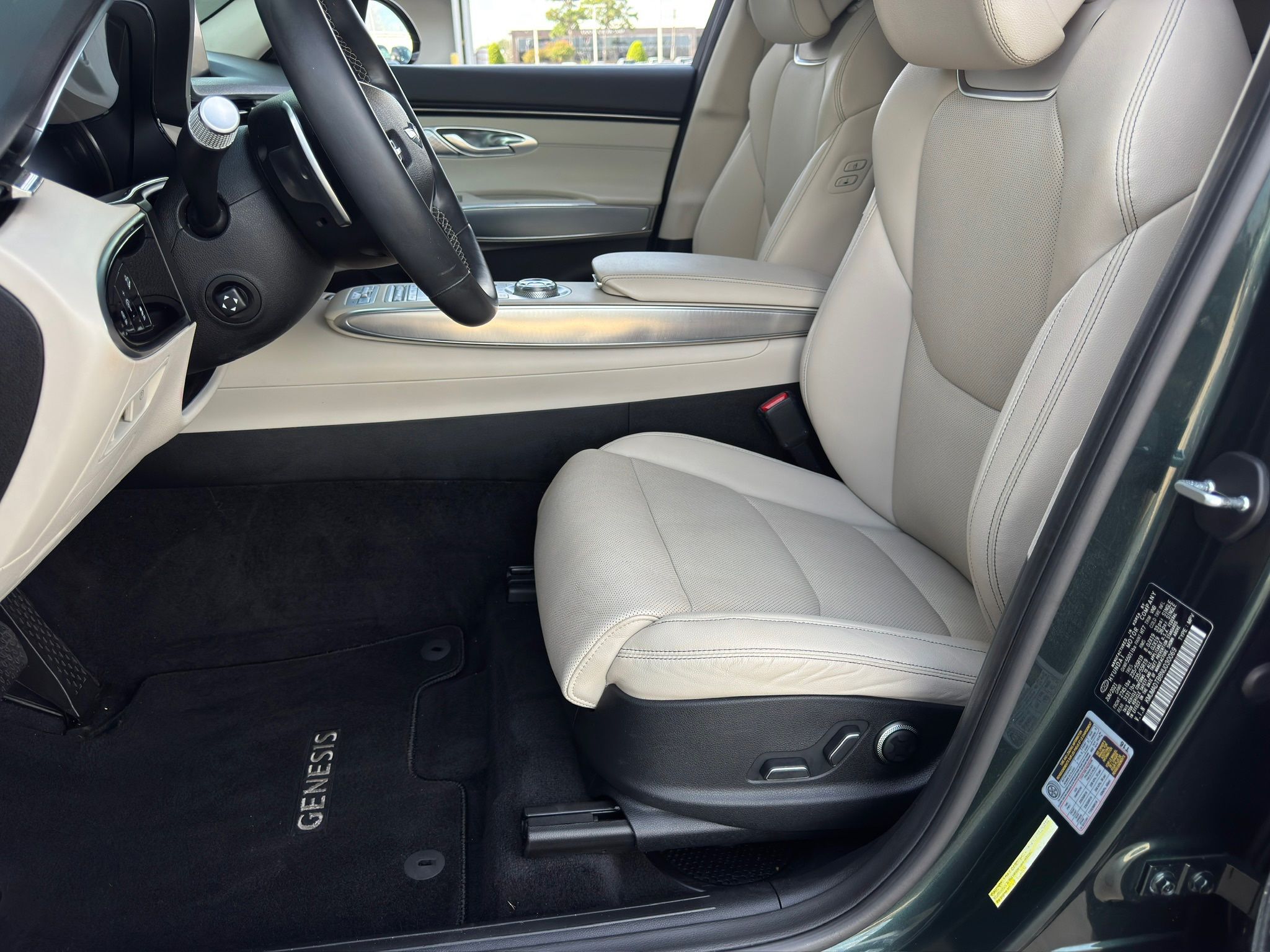 2022 Genesis GV70 2.5T - 11