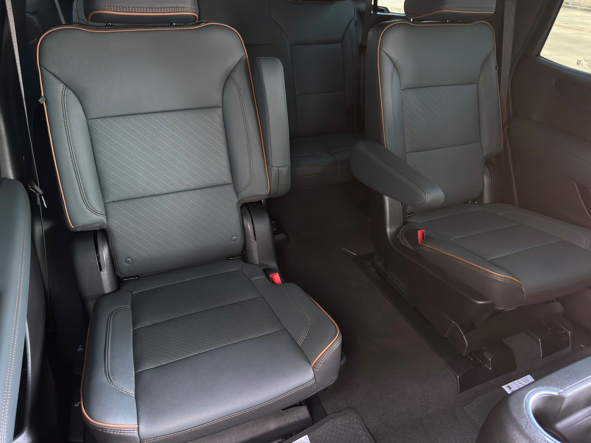 2025 GMC Yukon AT4 Black at Big Star Buick GMC